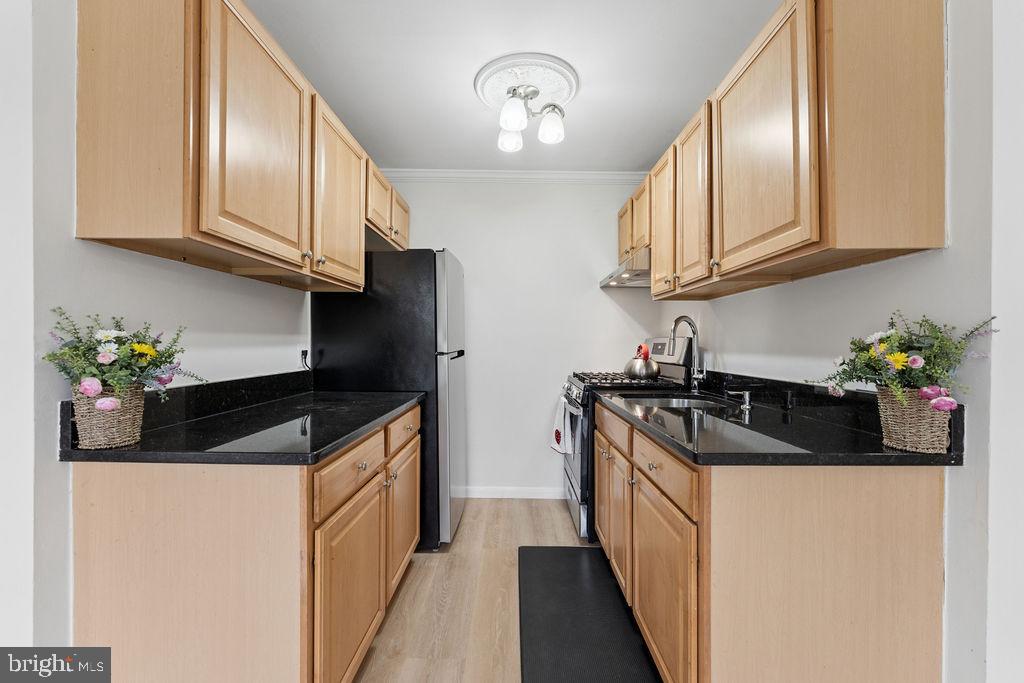 HERITAGE WOODS - Residential