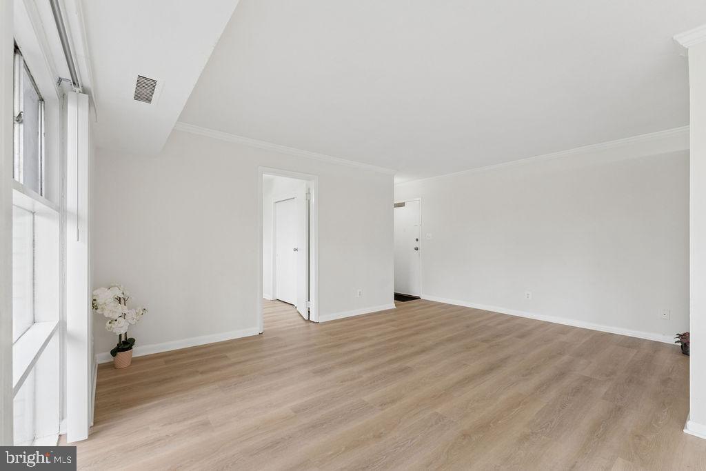 HERITAGE WOODS - Residential