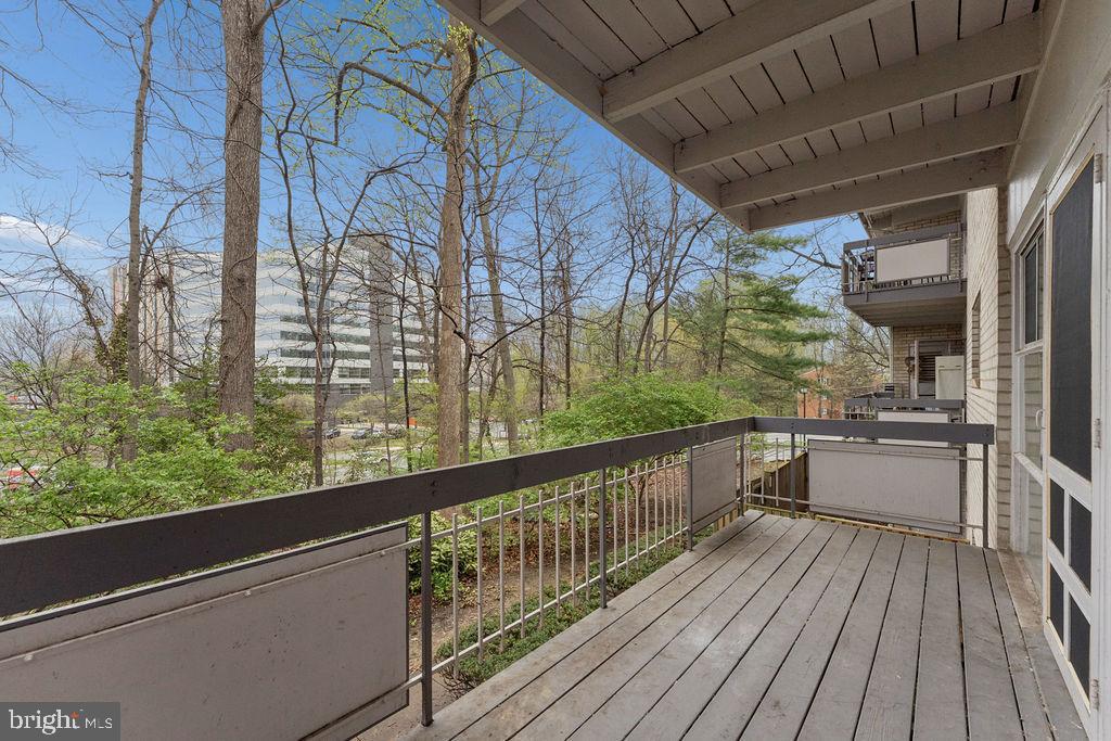 HERITAGE WOODS - Residential