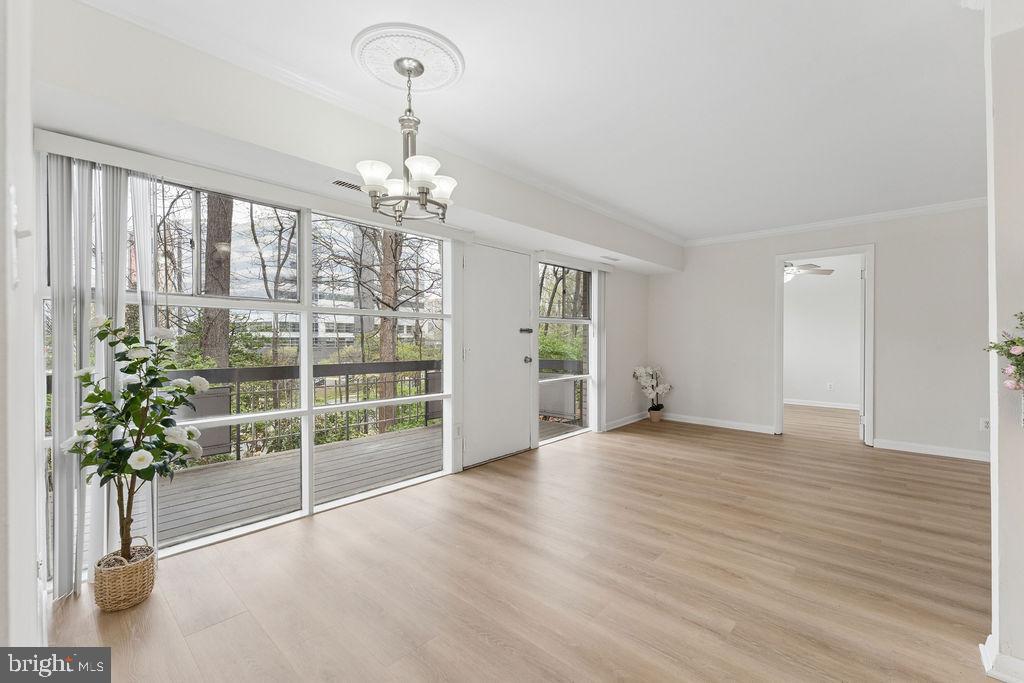 HERITAGE WOODS - Residential