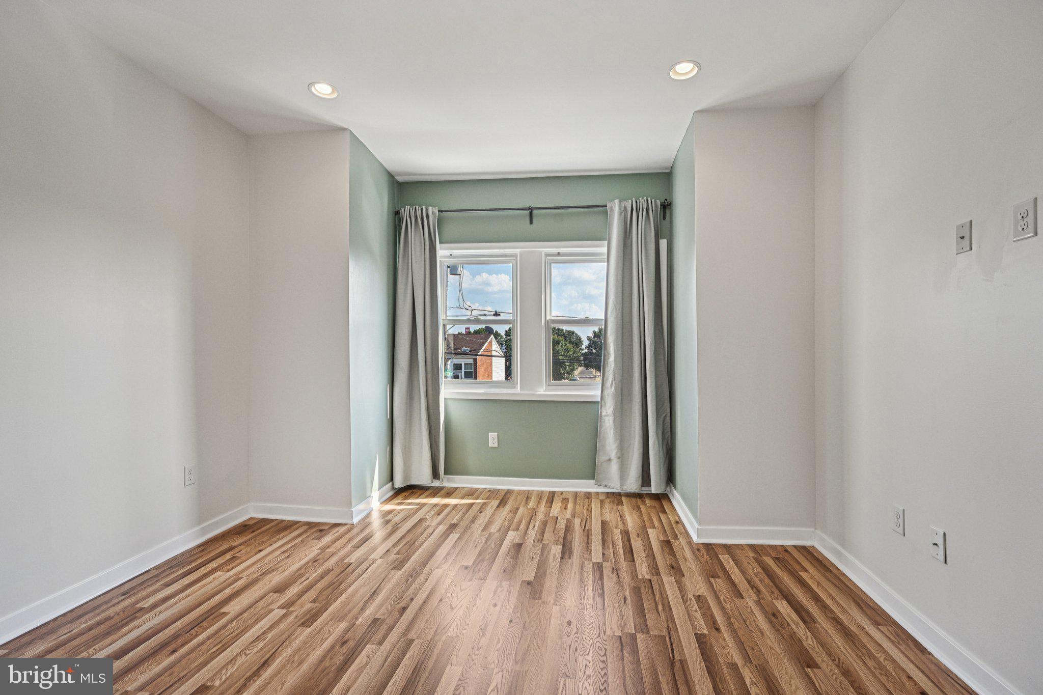 WHITMAN - Residential