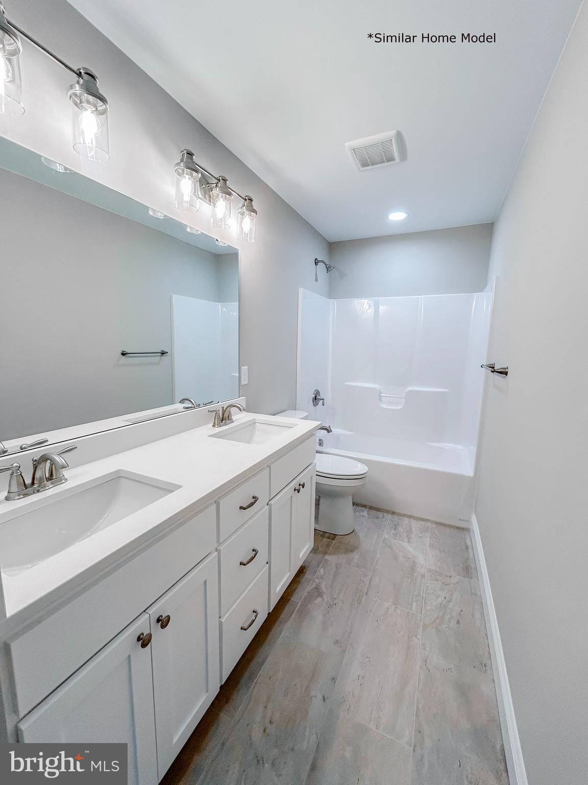 HERITAGE ESTATES WEST - Residential