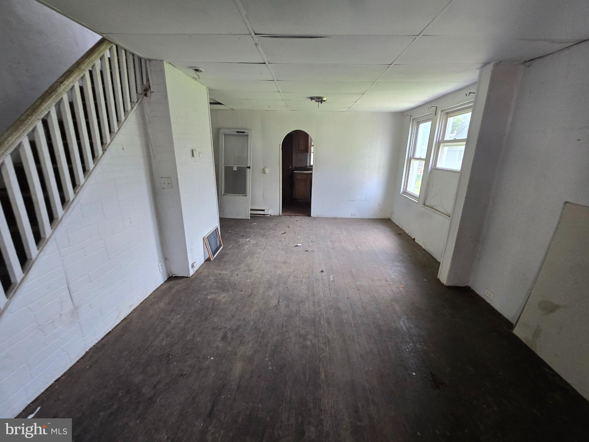 Great Renovated 3bdr house in Elmwood area; nice clean block; New laminate floors,newly painted, electric heat, new high efficiency on demand water heater, new roof, updated plumbing, new rear fence; spacious back yard; Will not last long; Professionally managed