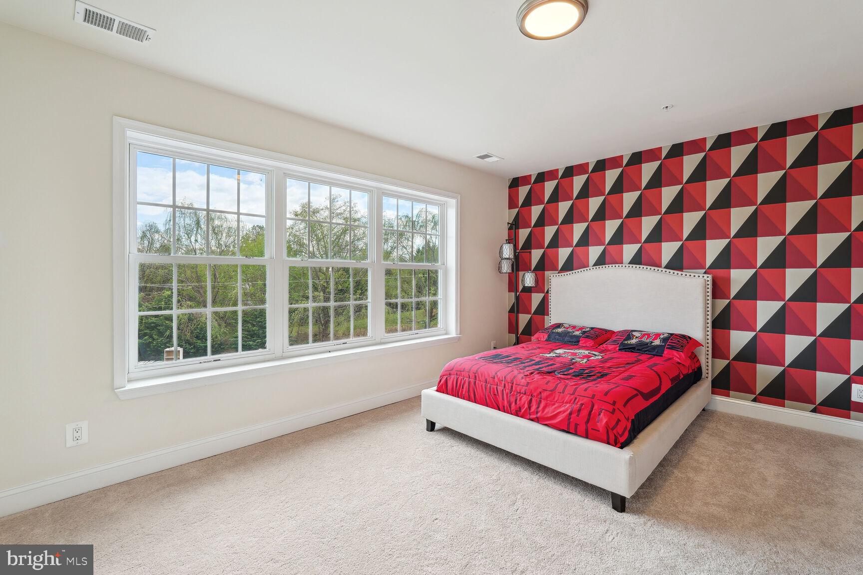 DARNESTOWN OUTSIDE - Residential