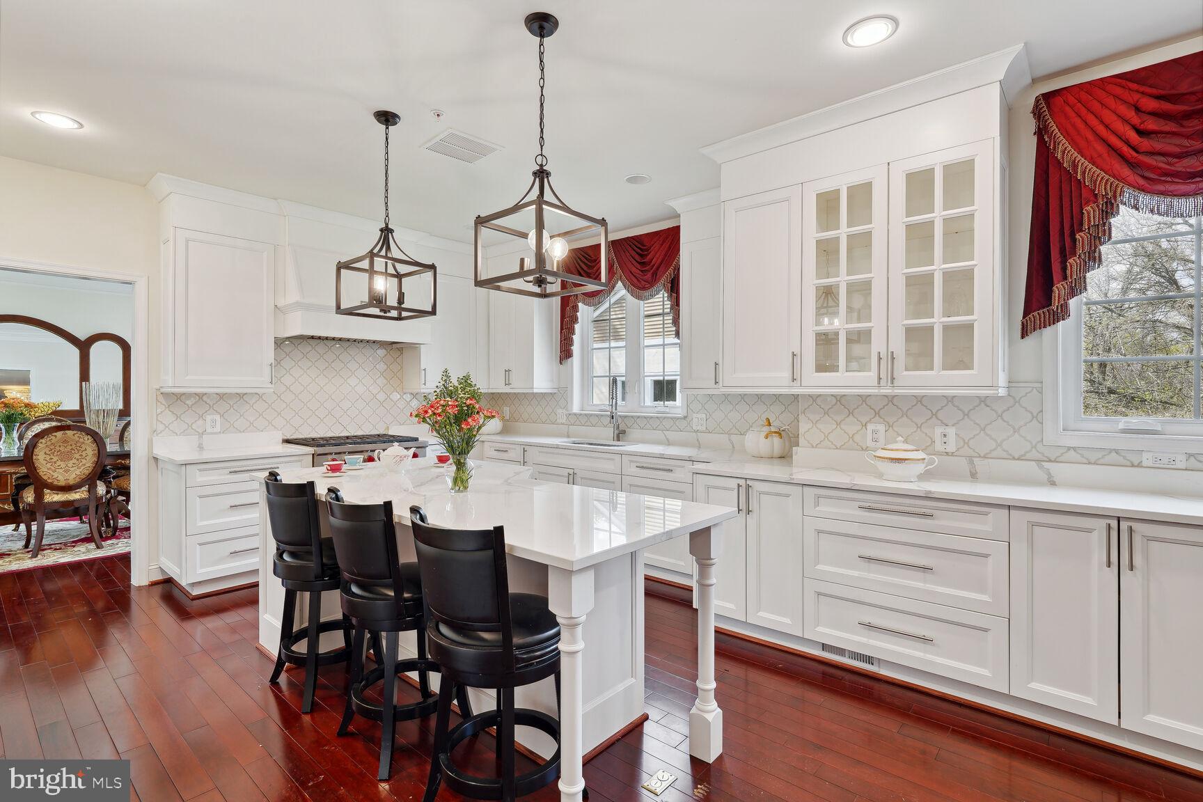 DARNESTOWN OUTSIDE - Residential