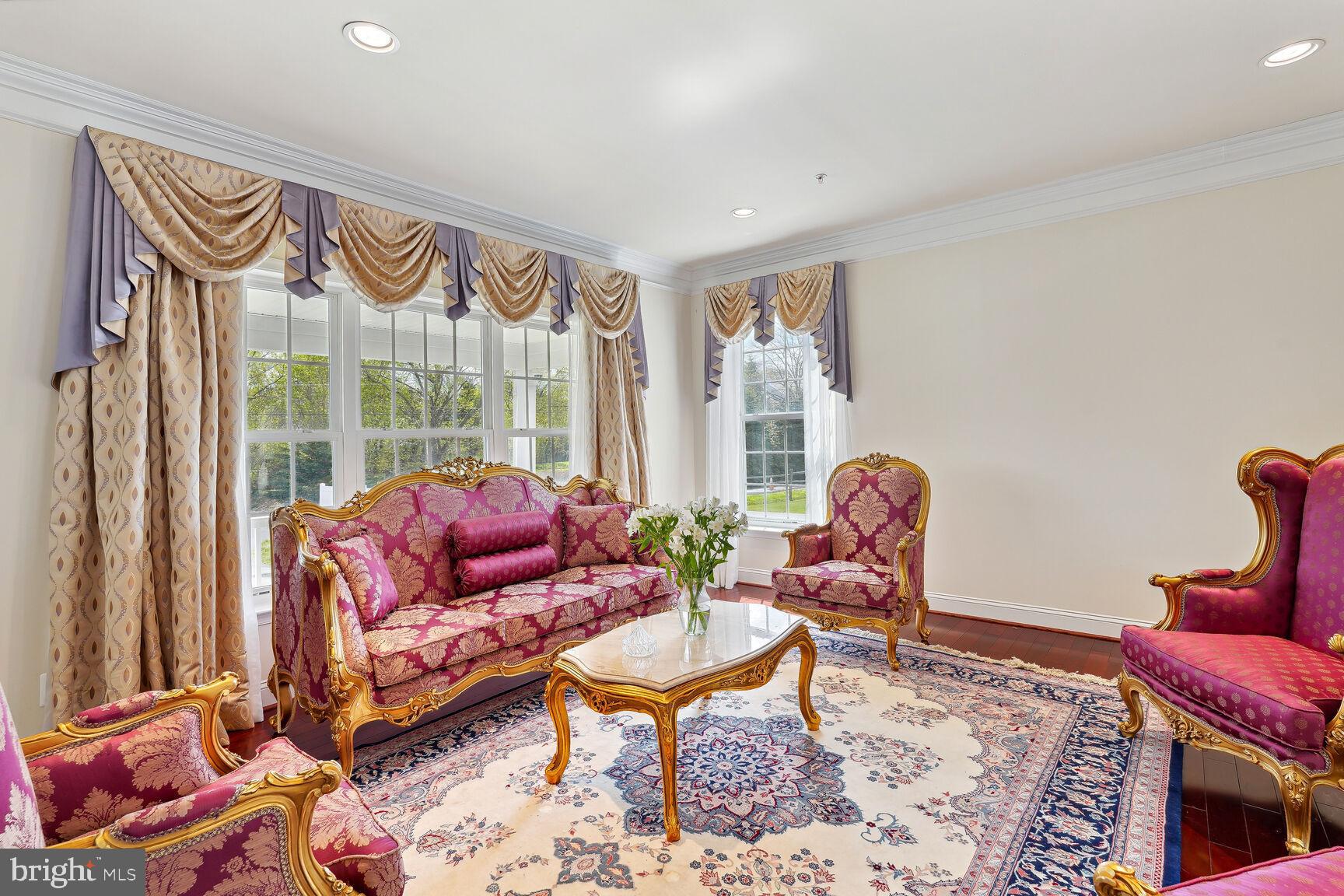 DARNESTOWN OUTSIDE - Residential