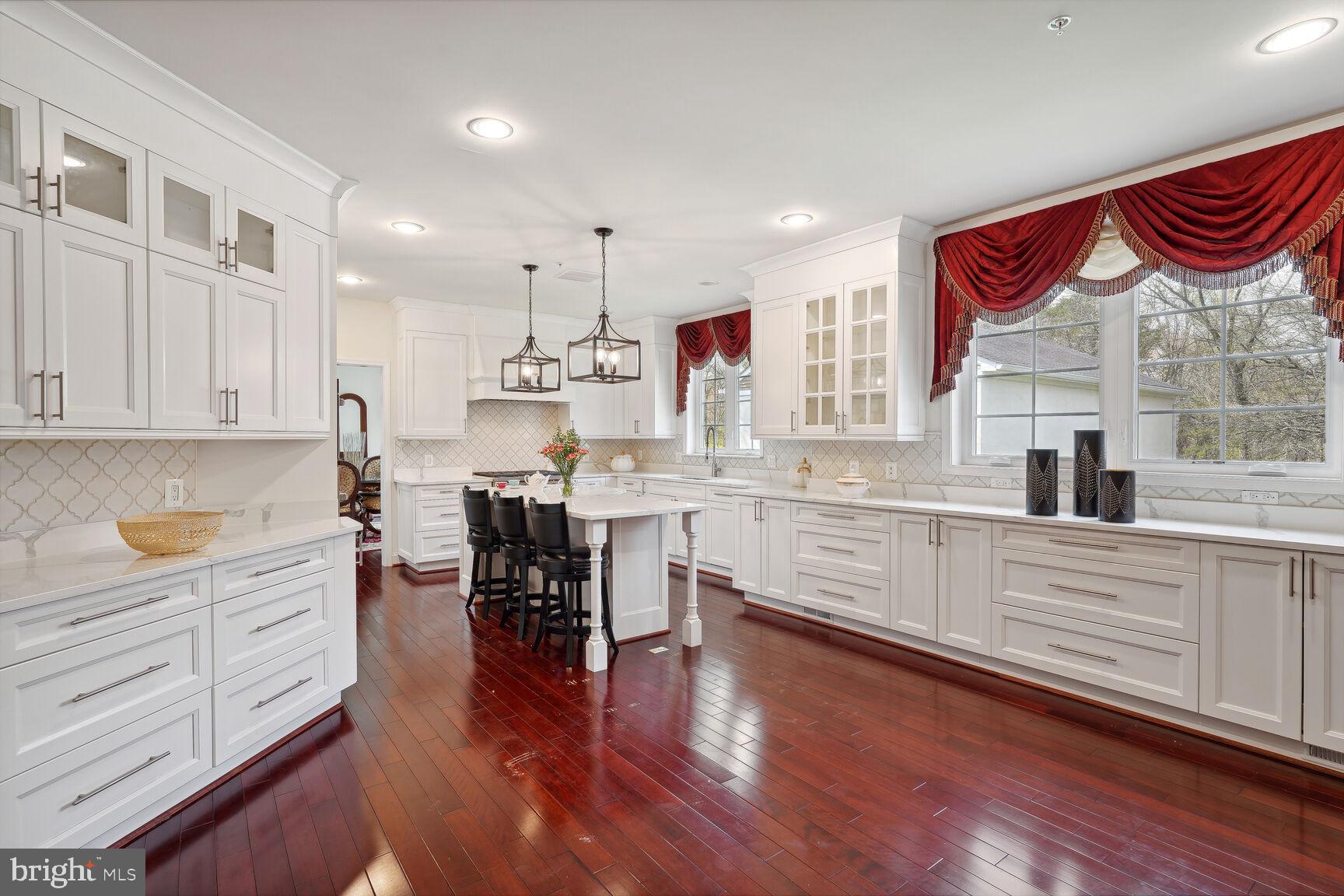 DARNESTOWN OUTSIDE - Residential