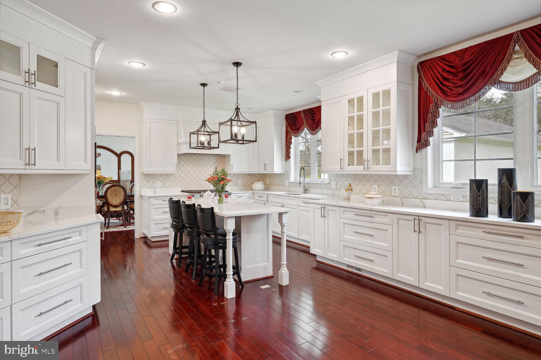 DARNESTOWN OUTSIDE - Residential