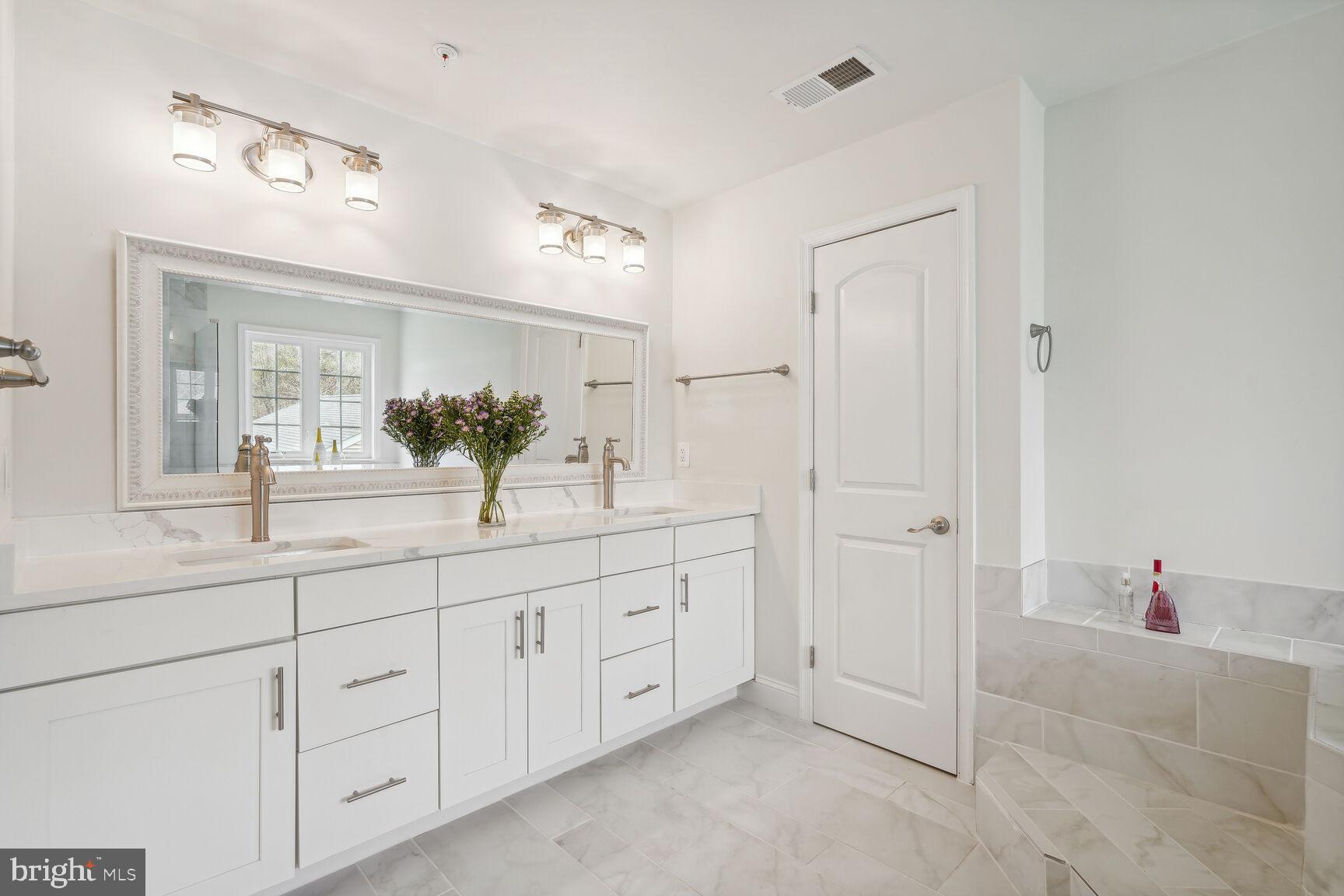 DARNESTOWN OUTSIDE - Residential