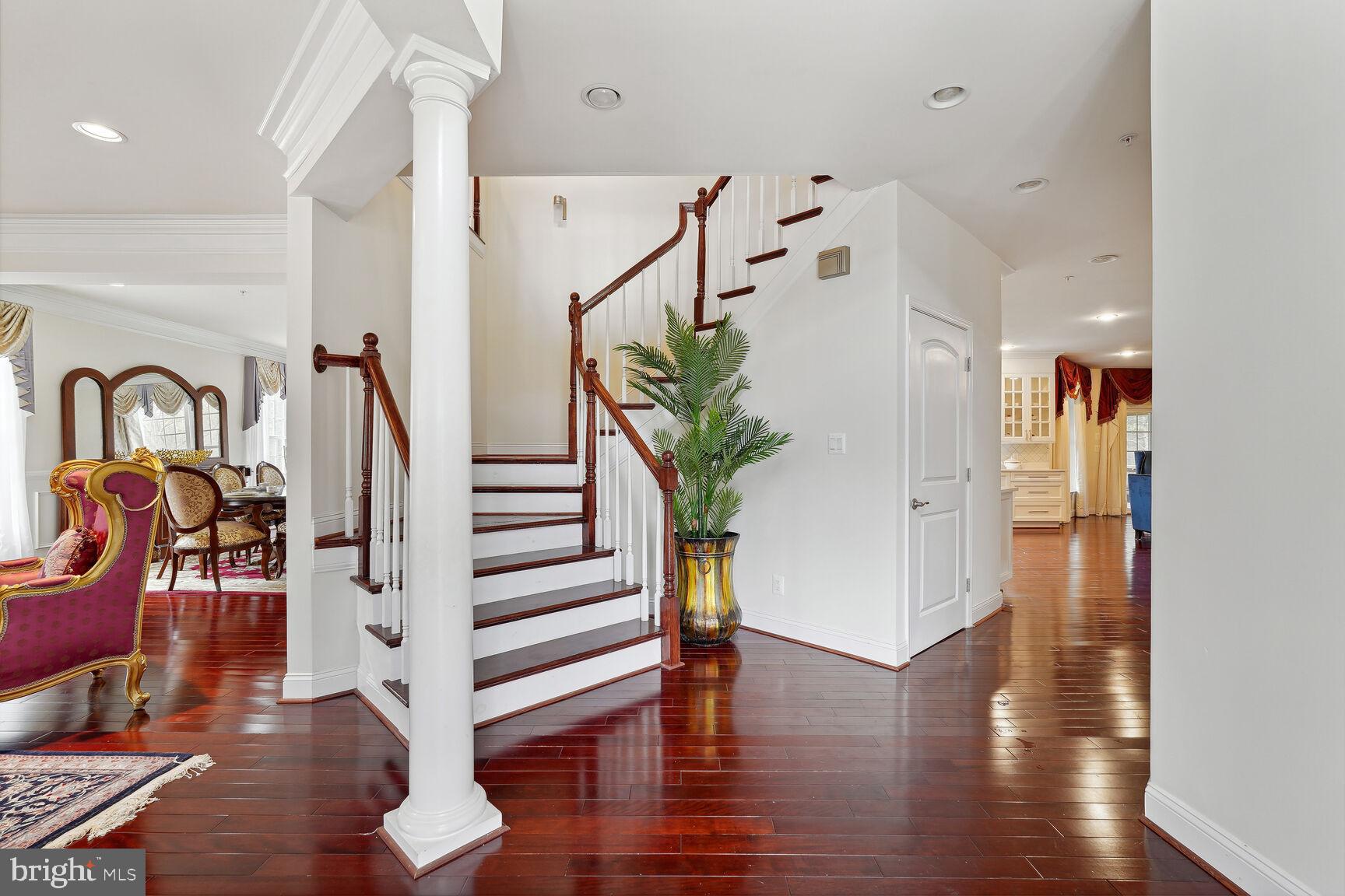 DARNESTOWN OUTSIDE - Residential