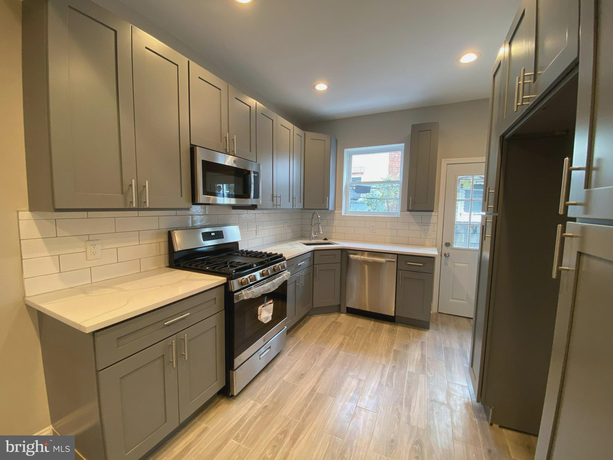 EAST PASSYUNK CROSSING - Residential