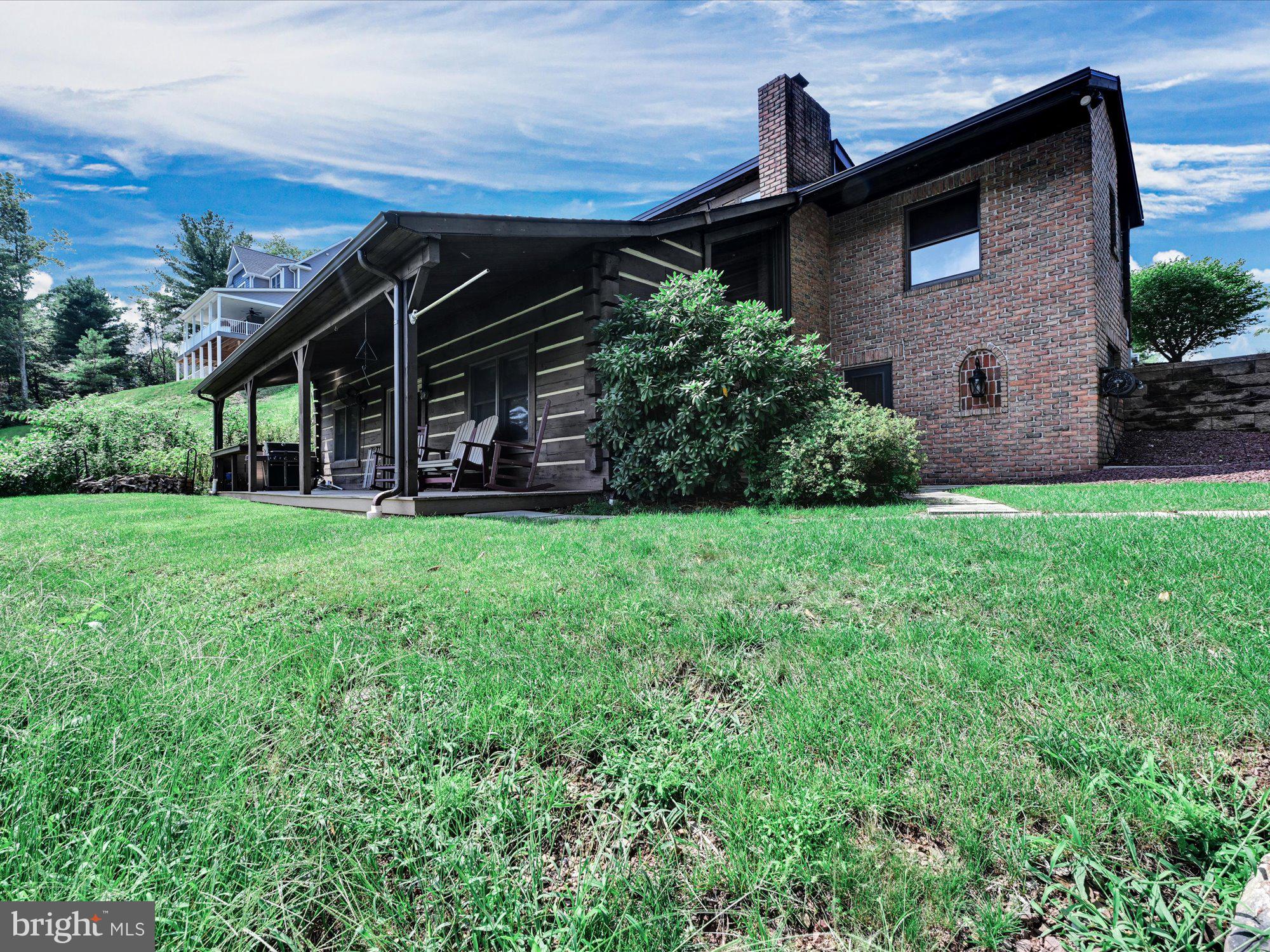 662 APACHE COVE