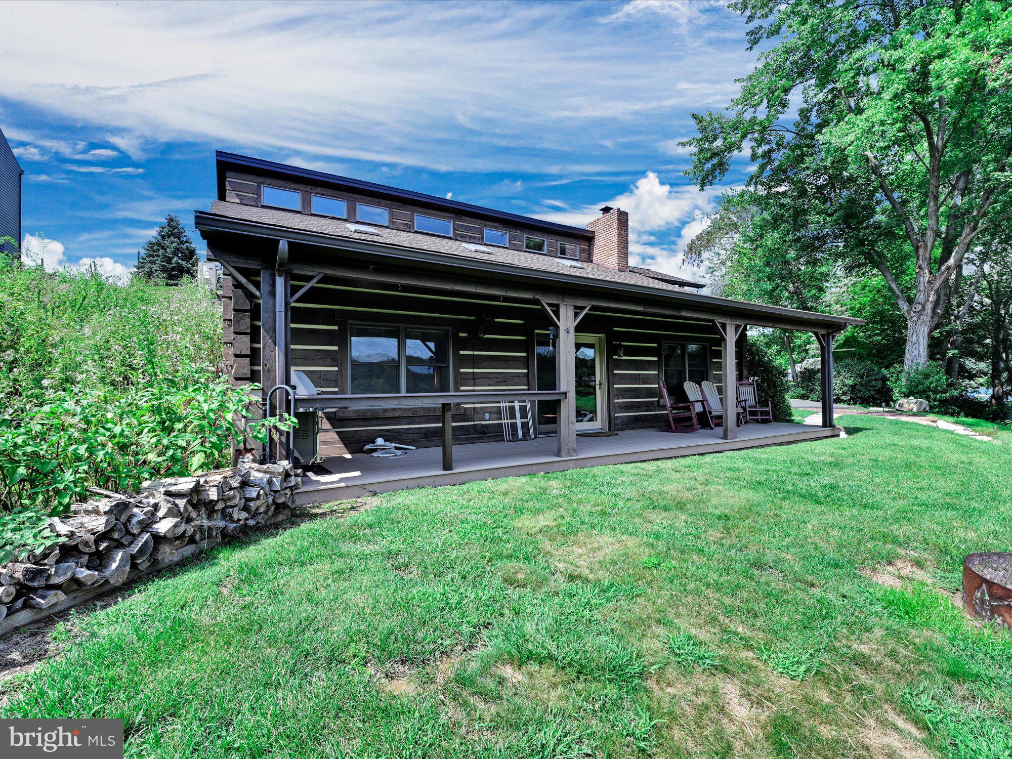662 APACHE COVE