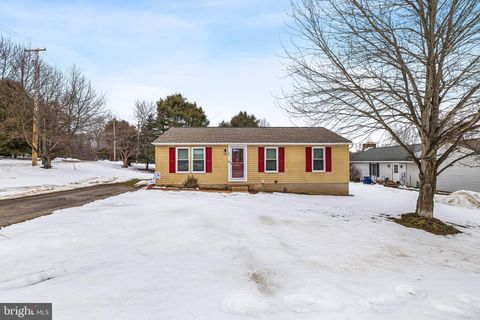 25 SCARBOROUGH FARE STEWARTSTOWN PA 17363