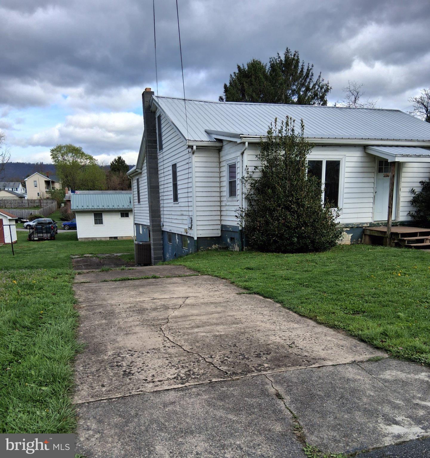 MAPLESIDE - Residential