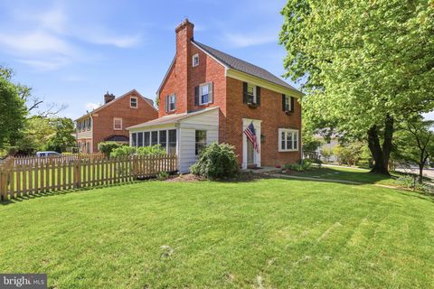 Homes For Rent - 519 Chestnut Avenue<br/> TOWSON, MD 21204