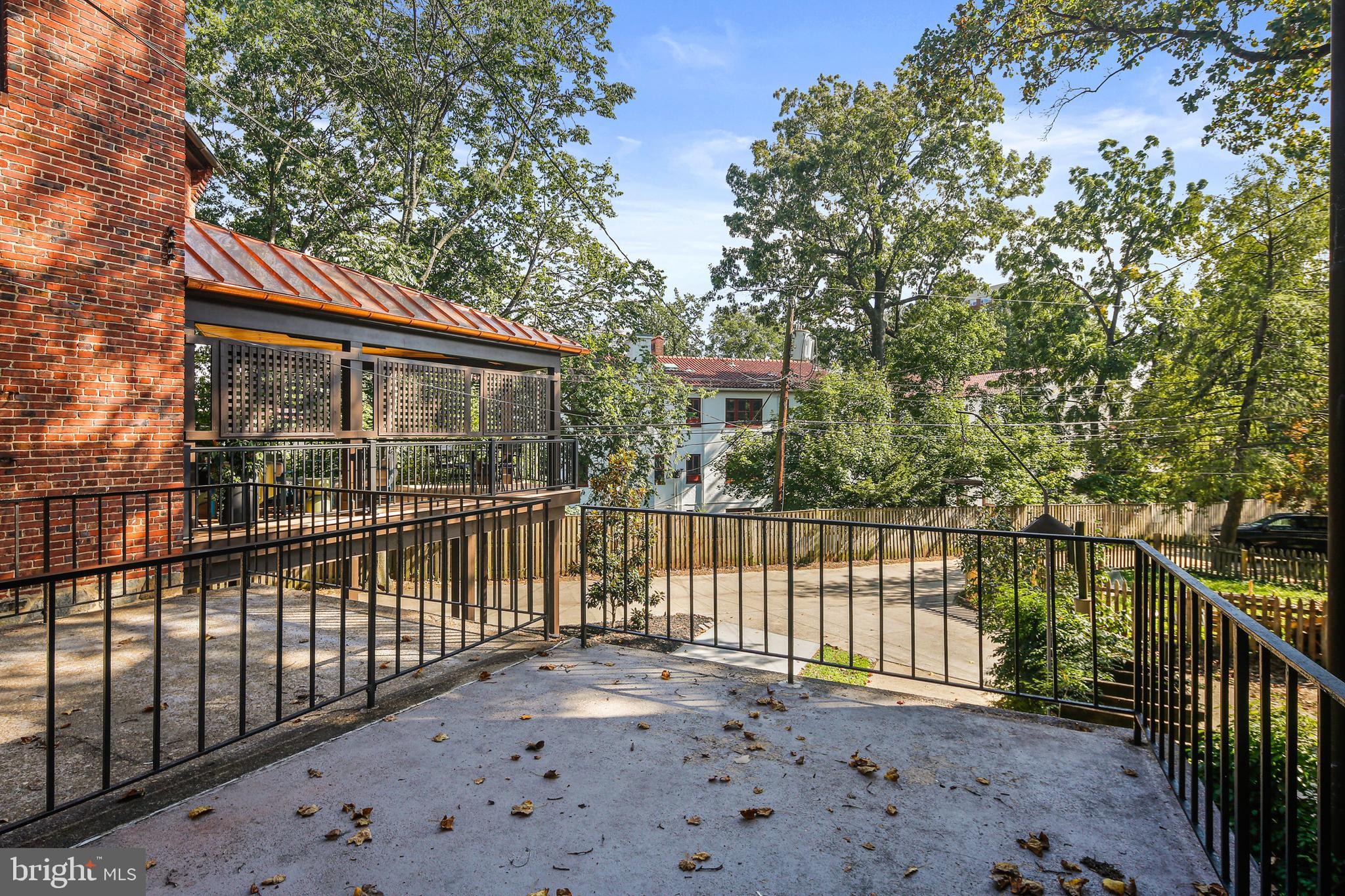 TUSCANY-CANTERBURY - Residential