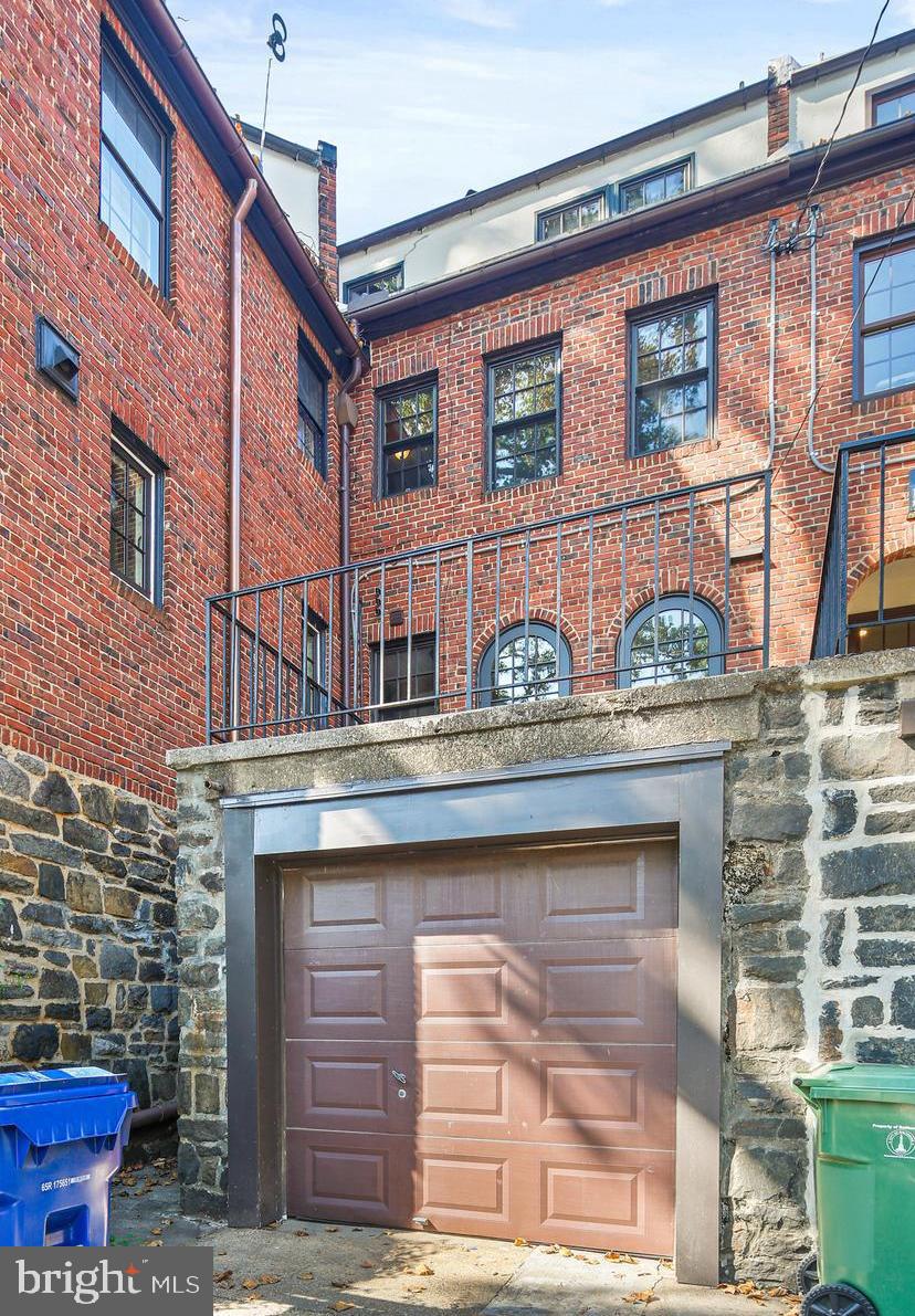 TUSCANY-CANTERBURY - Residential