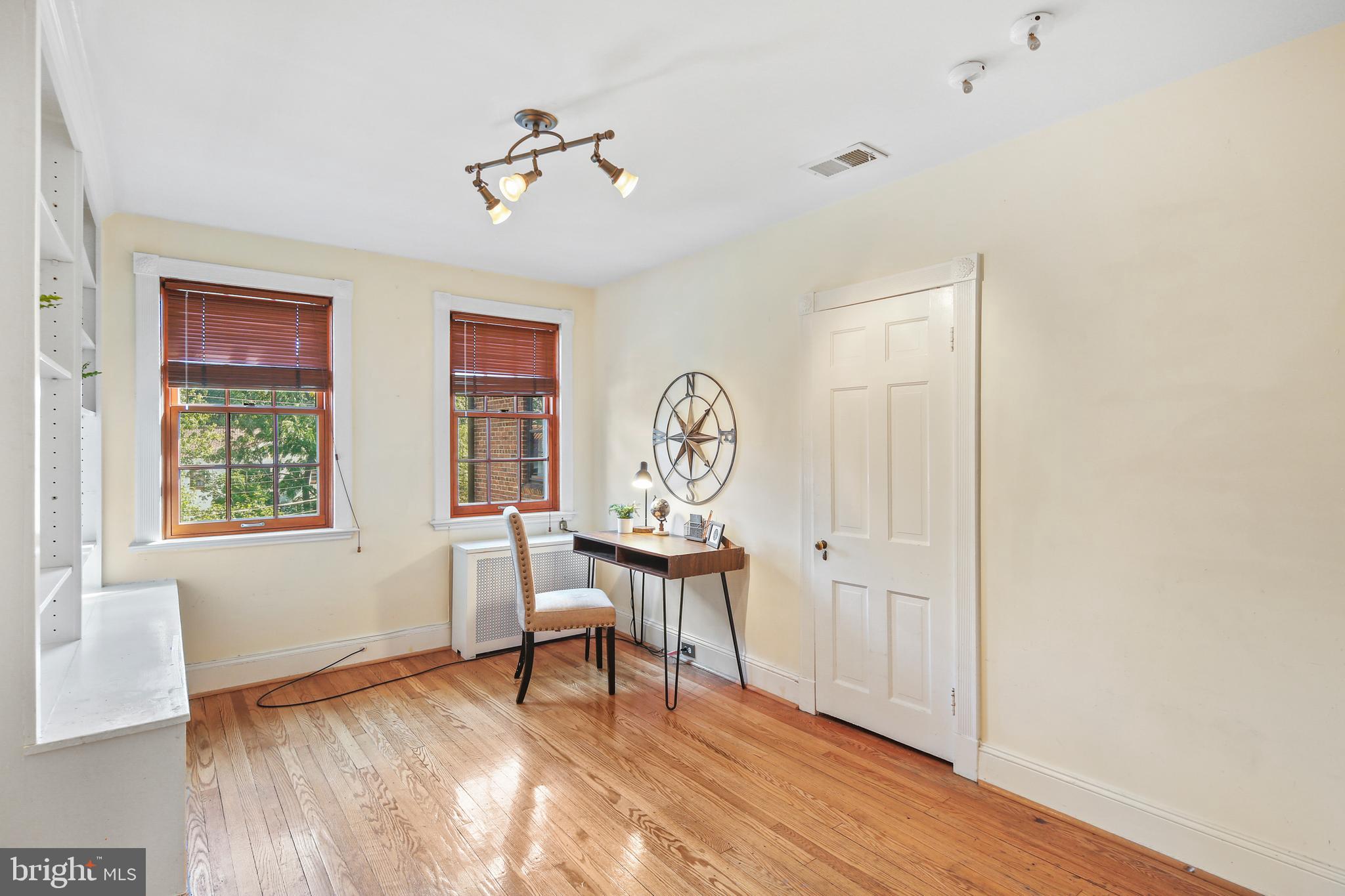 TUSCANY-CANTERBURY - Residential