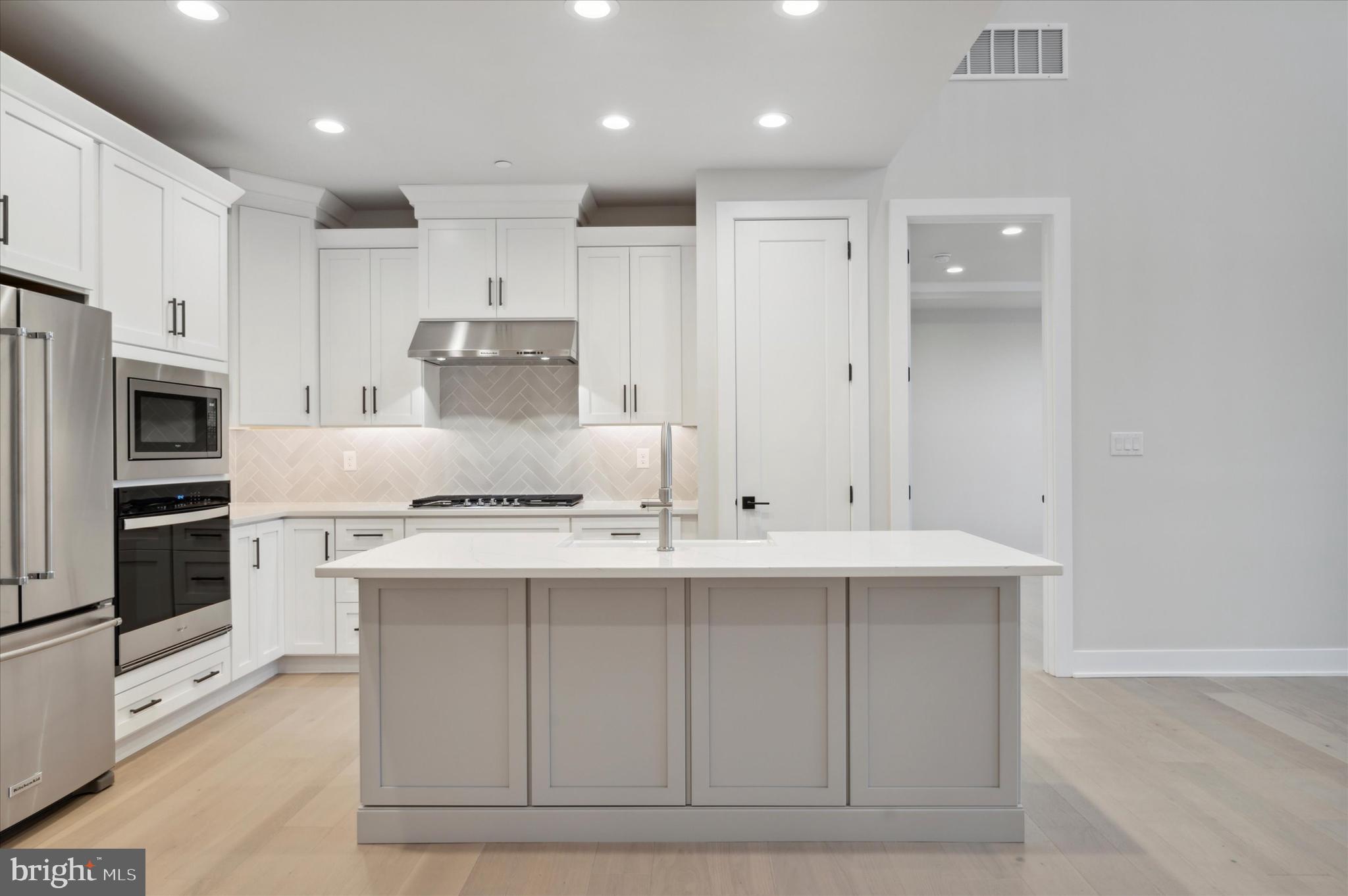 MARSH CREEK - Residential