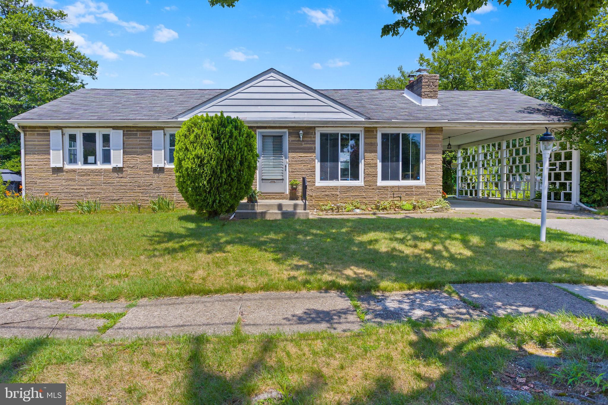 319 W MONROE AVENUE