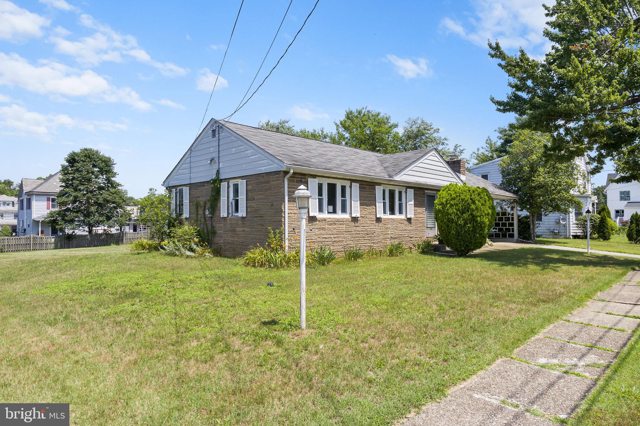 319 W MONROE AVENUE