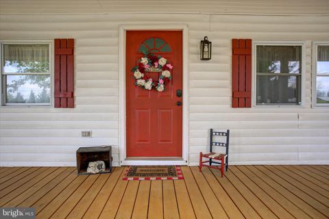Tiny photo for 16458 Fairview Road, HAGERSTOWN, MD 21740 (MLS # MDWA2035834)