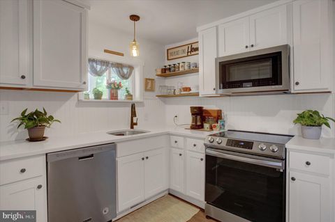 Tiny photo for 16458 Fairview Road, HAGERSTOWN, MD 21740 (MLS # MDWA2035834)
