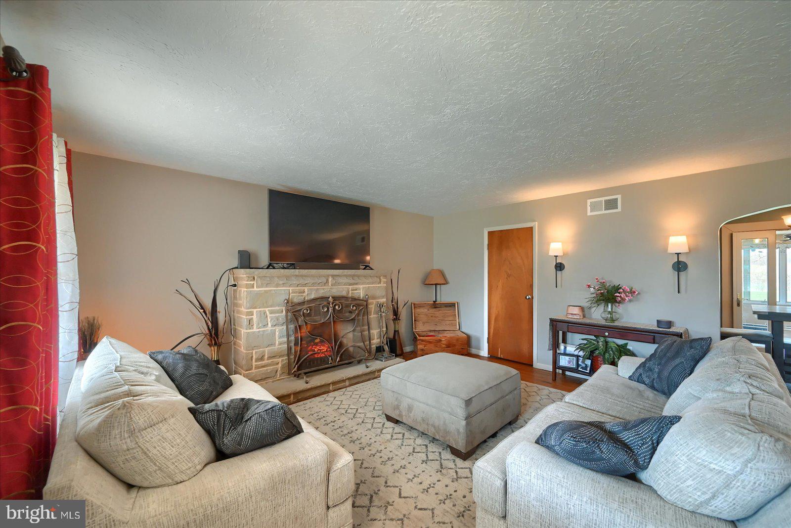 CLEARSPRINGS/HAYSHIRE - Residential