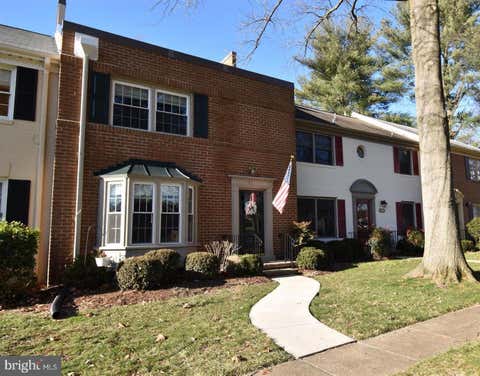 Townhouse For Rent - 8244 Carrleigh Parkway<br/> SPRINGFIELD, VA 22152