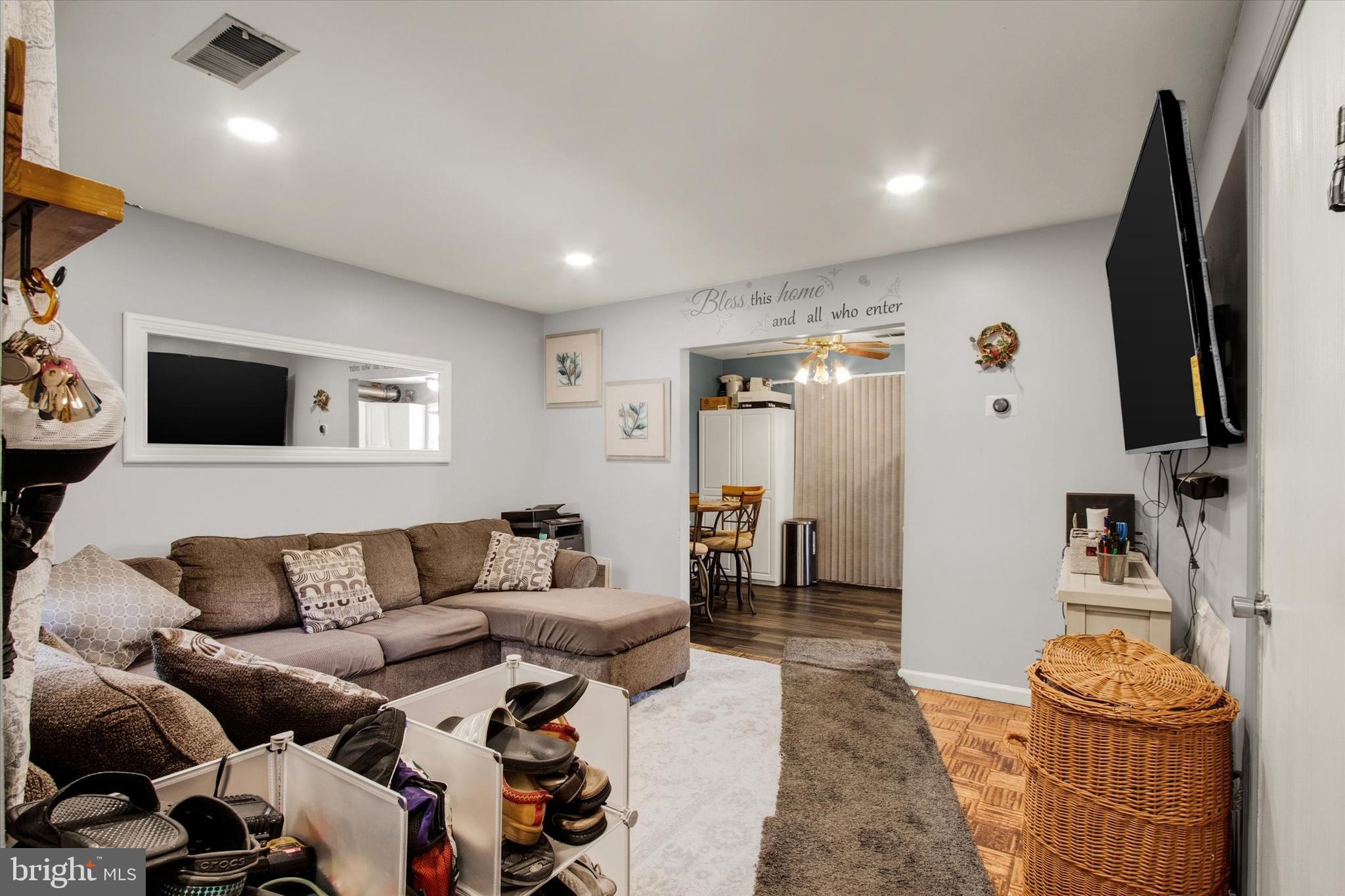 214 S 4TH STREET