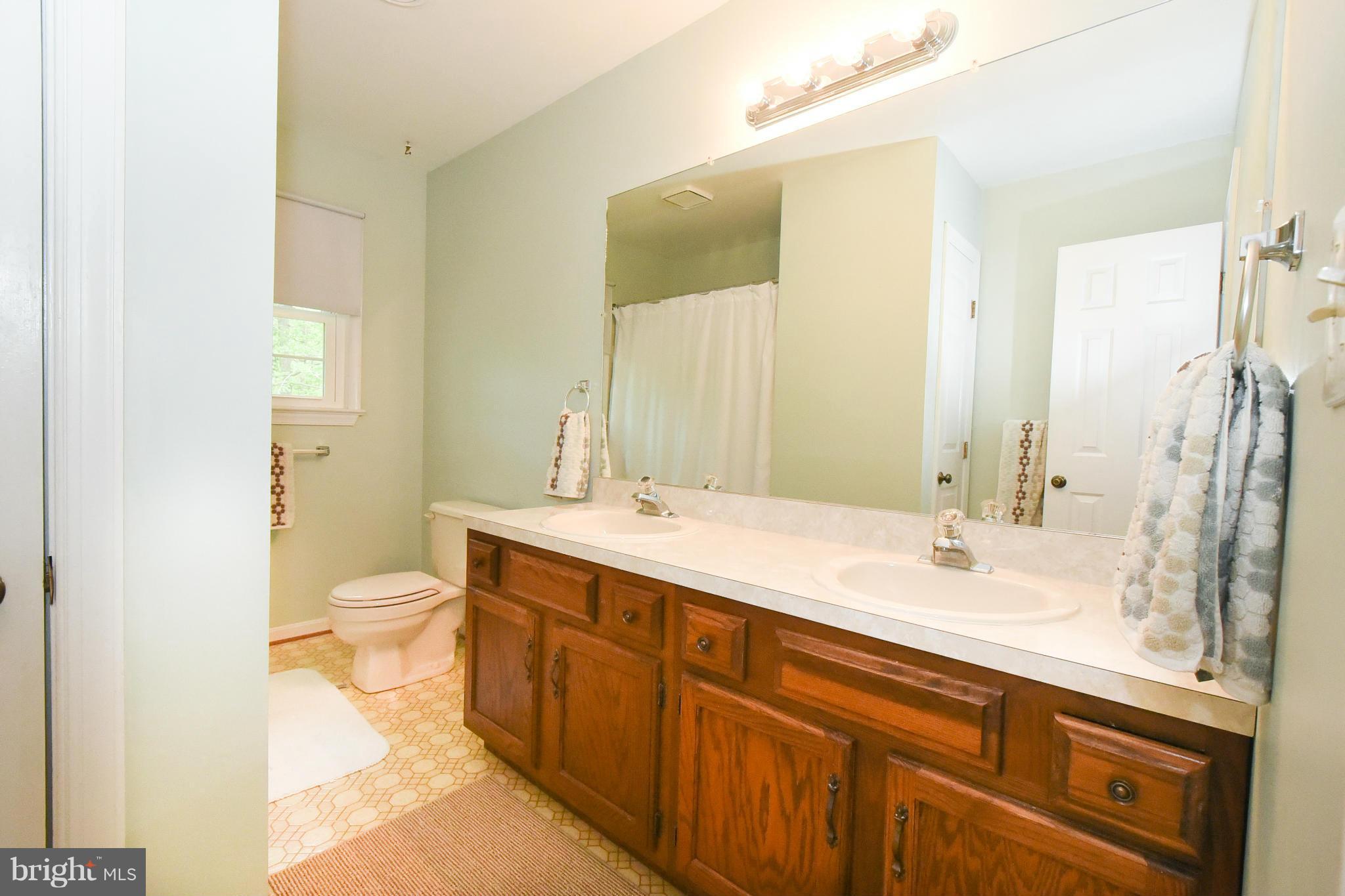 BREEZEWOOD - Residential