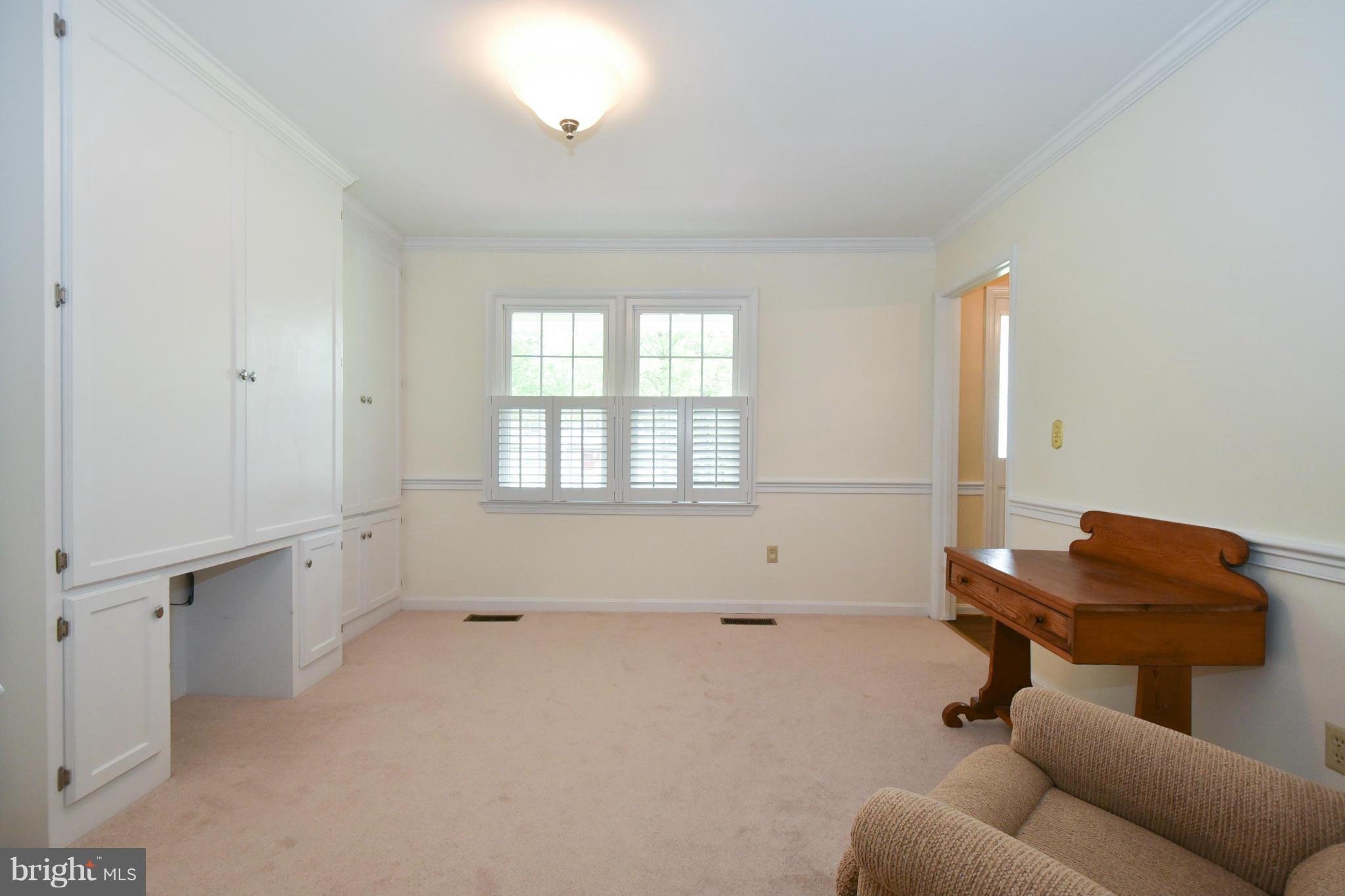 BREEZEWOOD - Residential