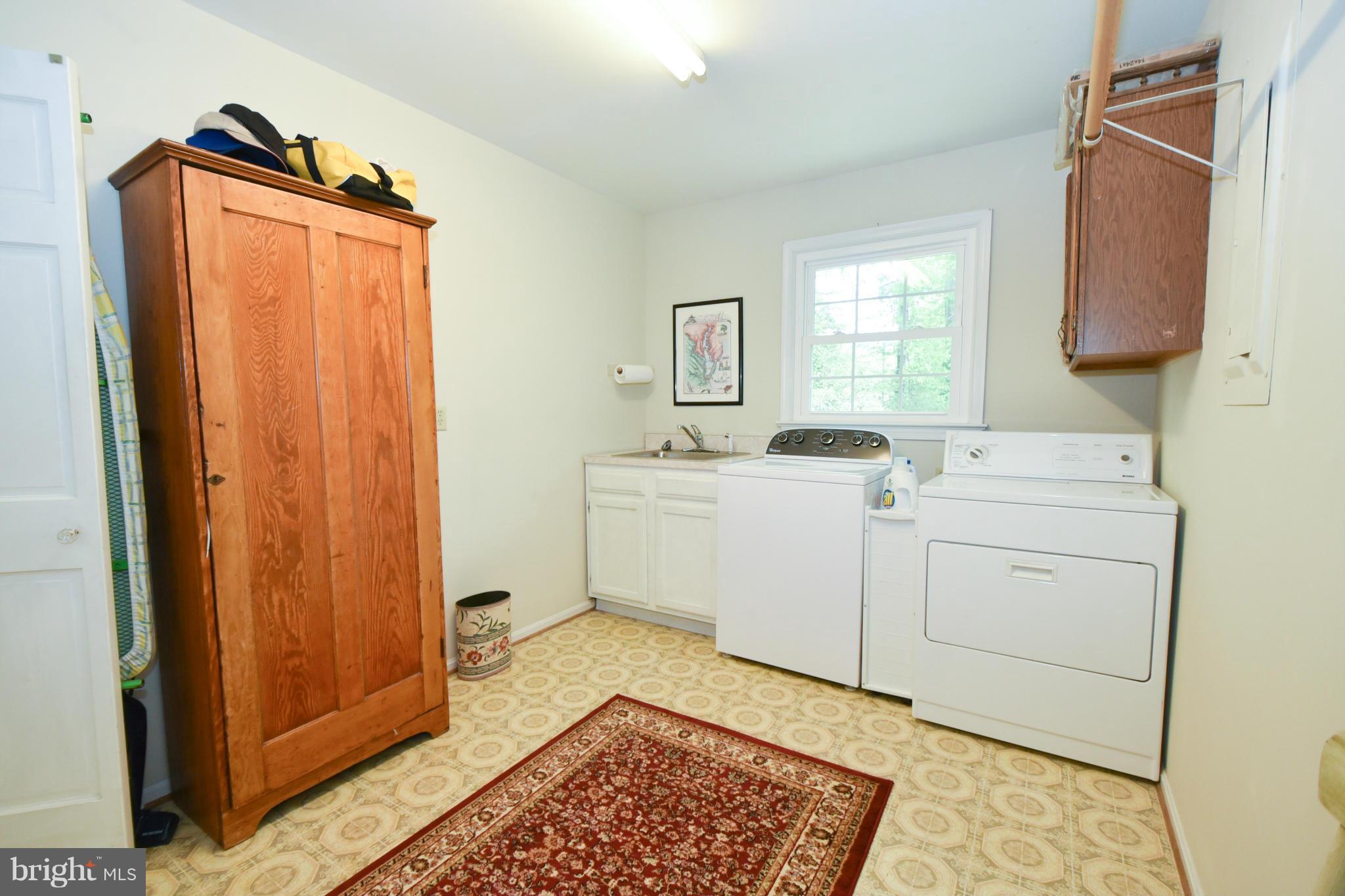 BREEZEWOOD - Residential