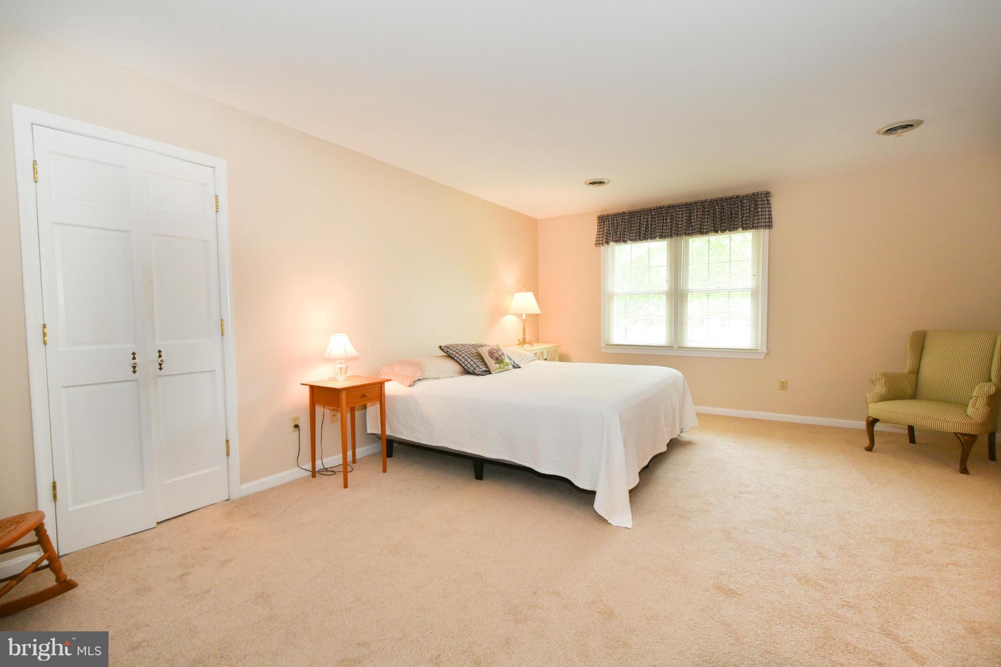 BREEZEWOOD - Residential