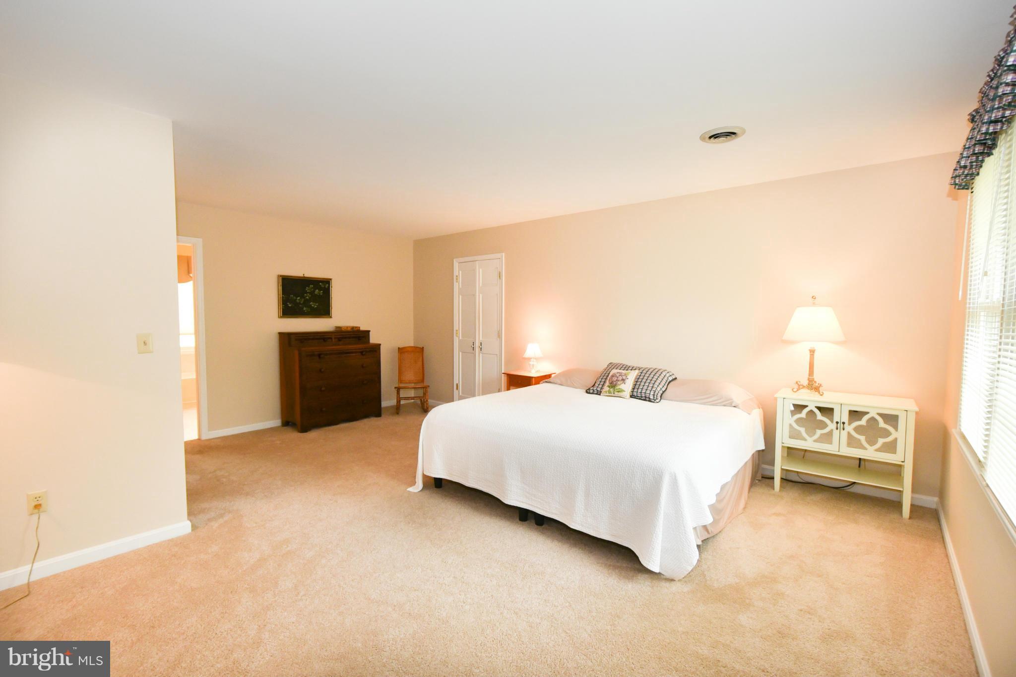 BREEZEWOOD - Residential