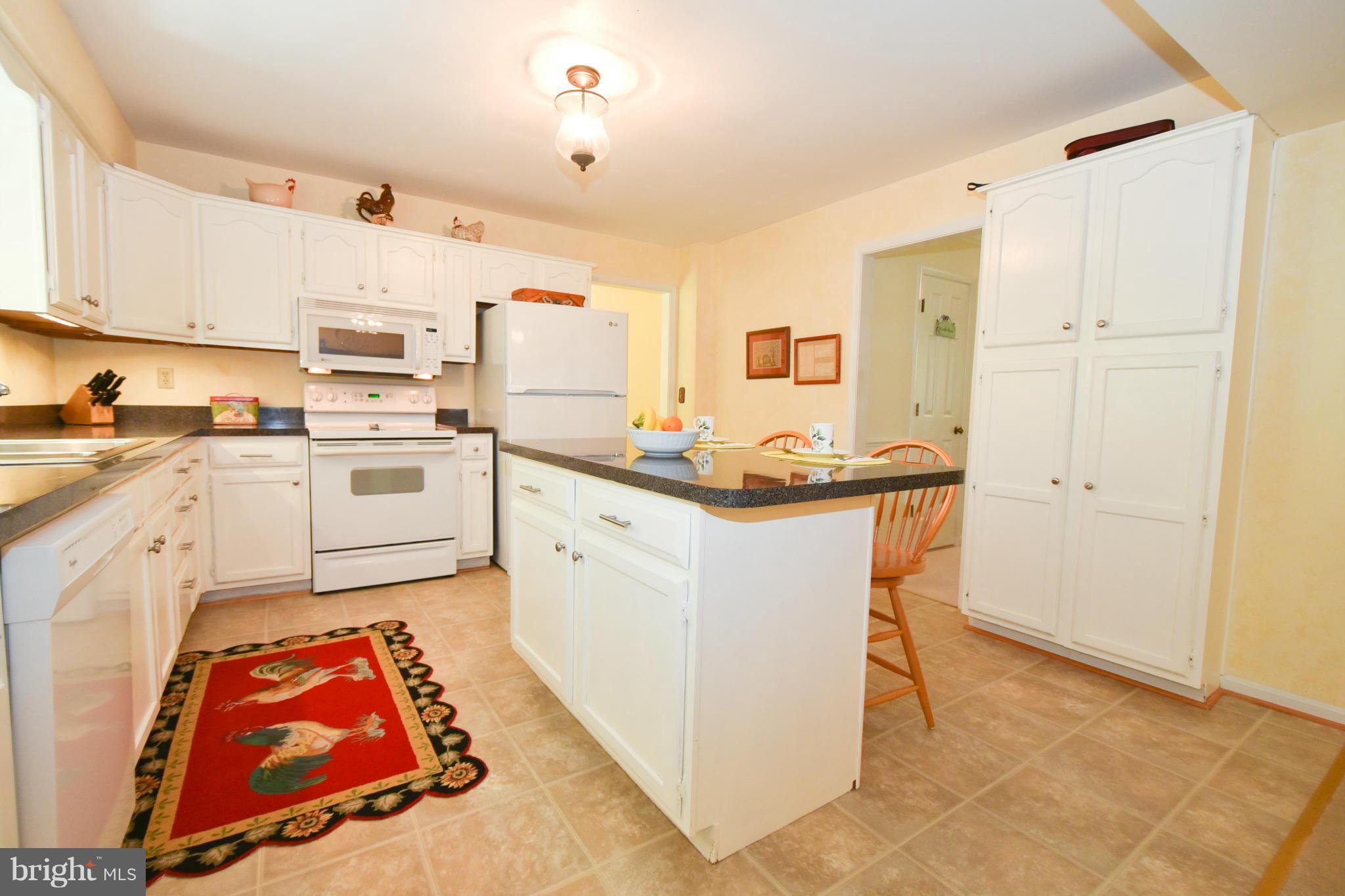 BREEZEWOOD - Residential