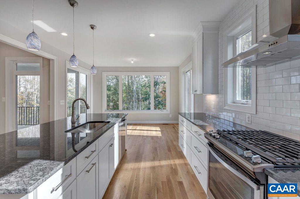 SPRING CREEK - Residential