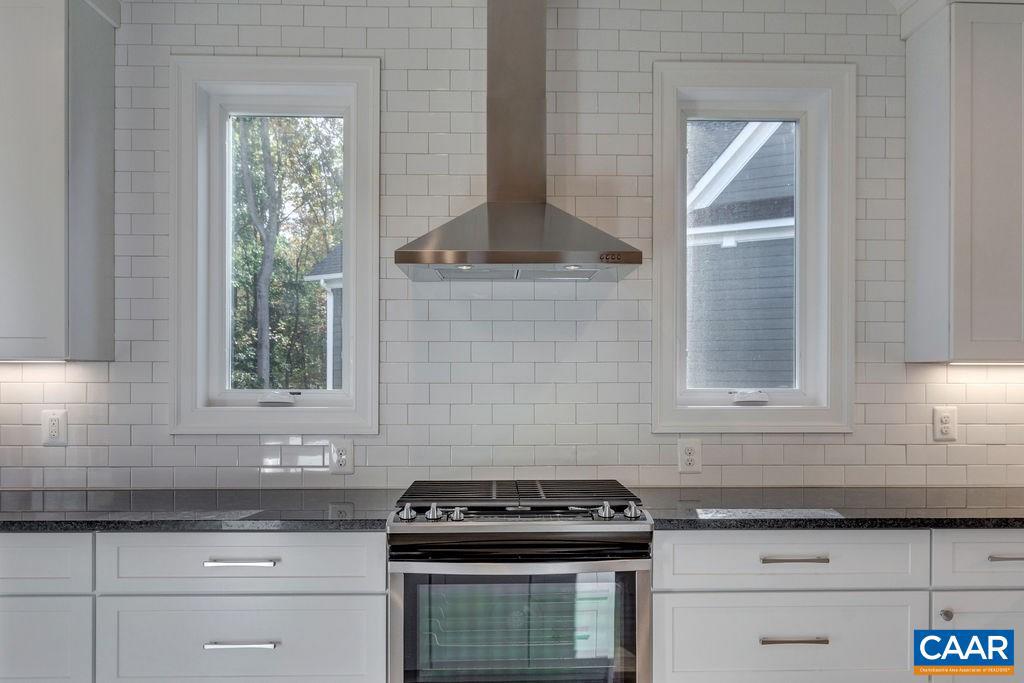 SPRING CREEK - Residential