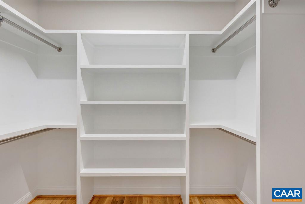 SPRING CREEK - Residential