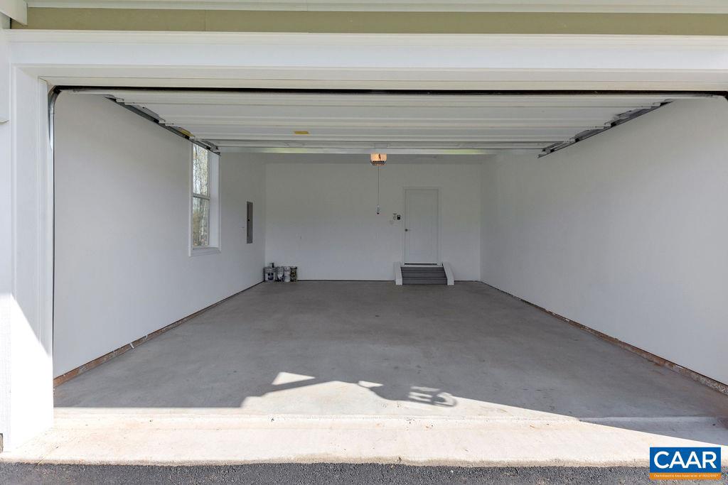 SPRING CREEK - Residential