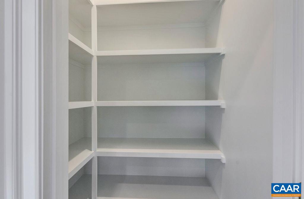 SPRING CREEK - Residential