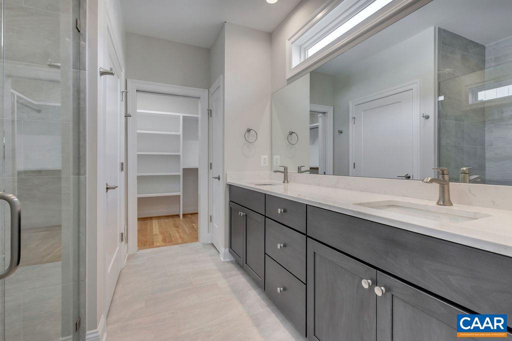 SPRING CREEK - Residential