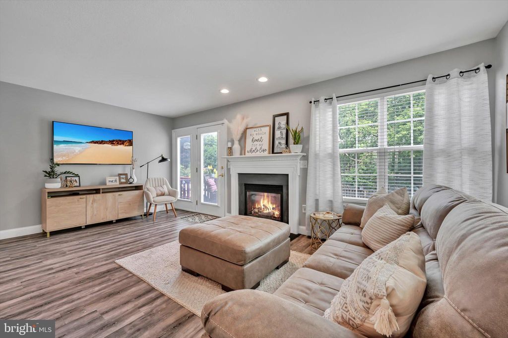 Photo of 436 KNOLLWOOD RD, MILLERSVILLE, PA 17551 (MLS # PALA2036988)