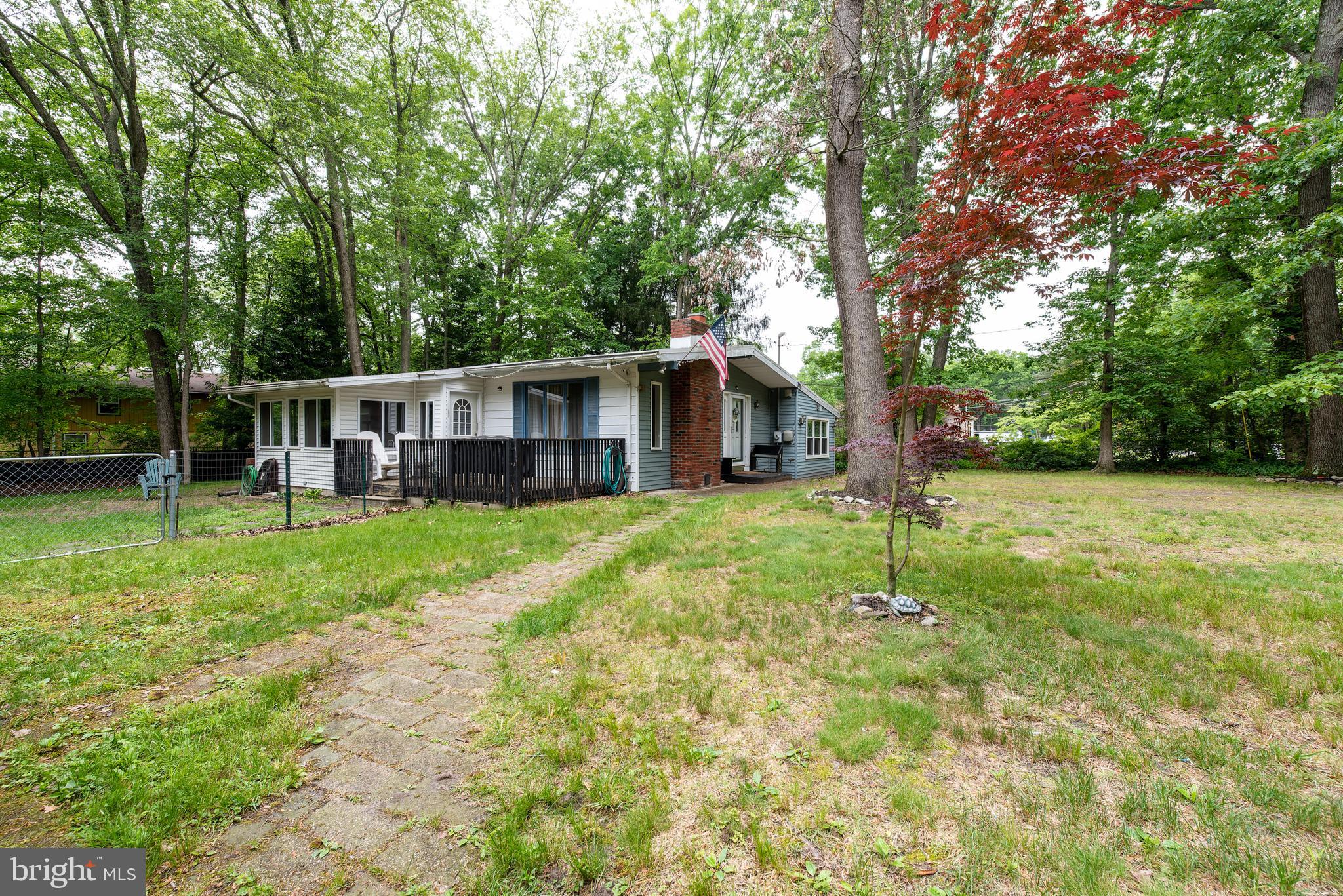 205 PEARTREE AVENUE