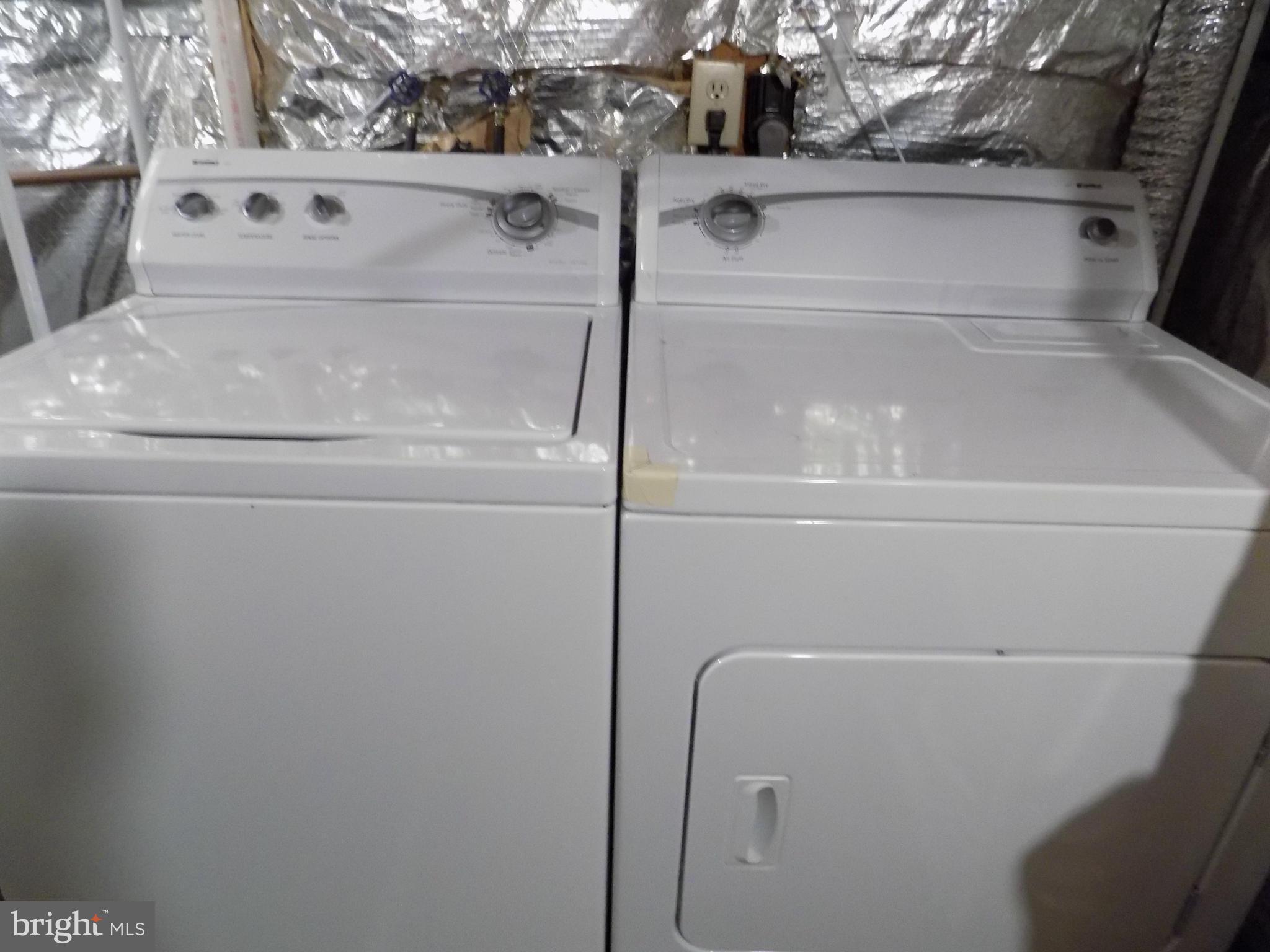 WOODS EDGE TOWNHOME CONDOMINIUMS - Residential