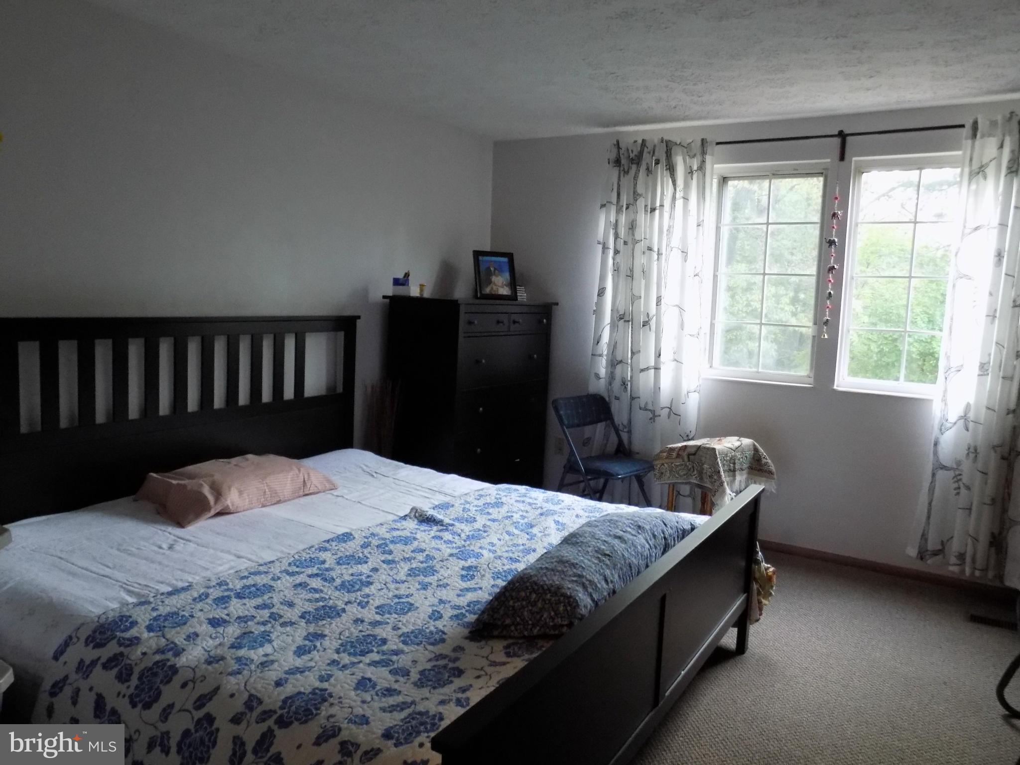 WOODS EDGE TOWNHOME CONDOMINIUMS - Residential