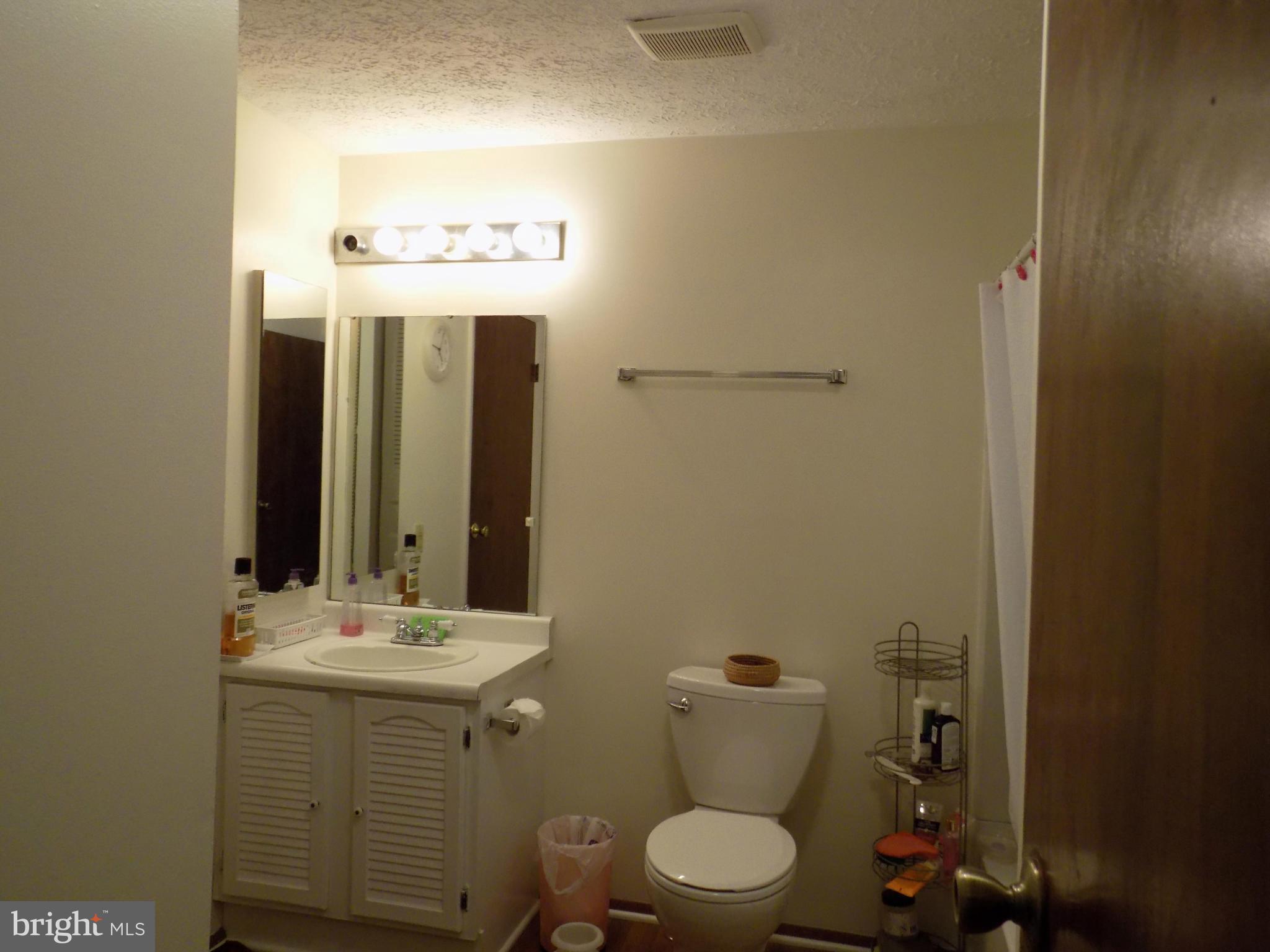 WOODS EDGE TOWNHOME CONDOMINIUMS - Residential