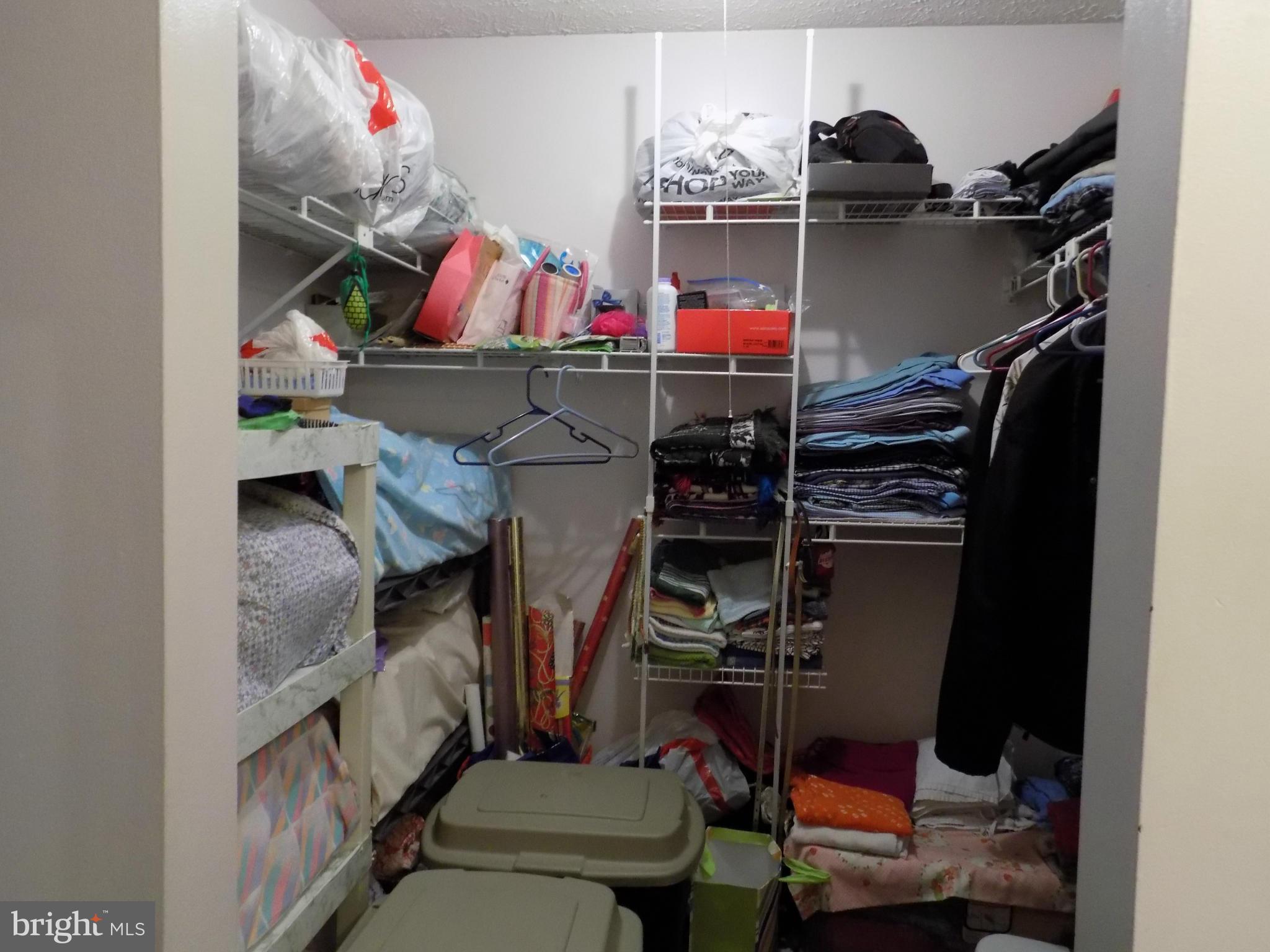 WOODS EDGE TOWNHOME CONDOMINIUMS - Residential