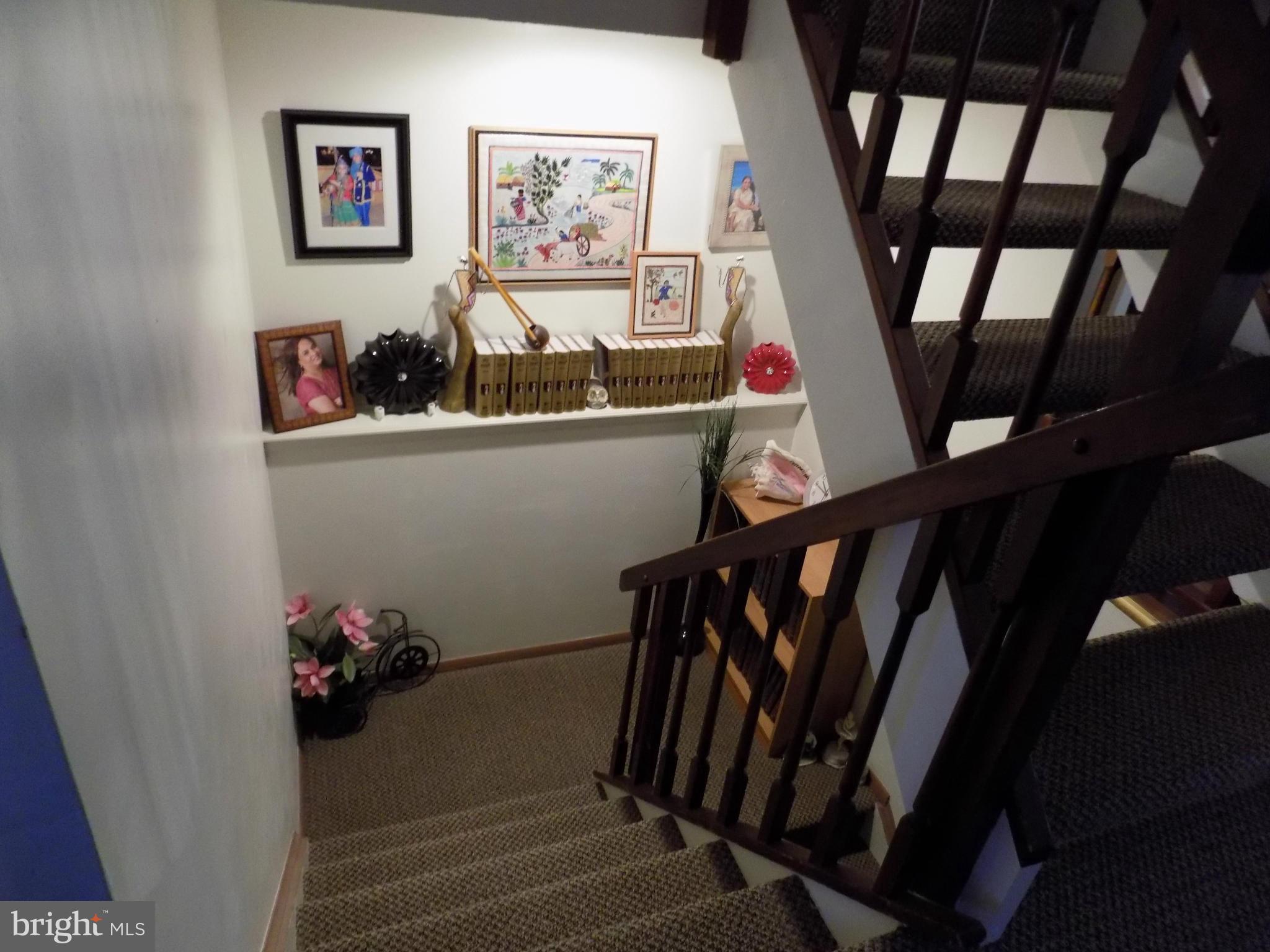 WOODS EDGE TOWNHOME CONDOMINIUMS - Residential